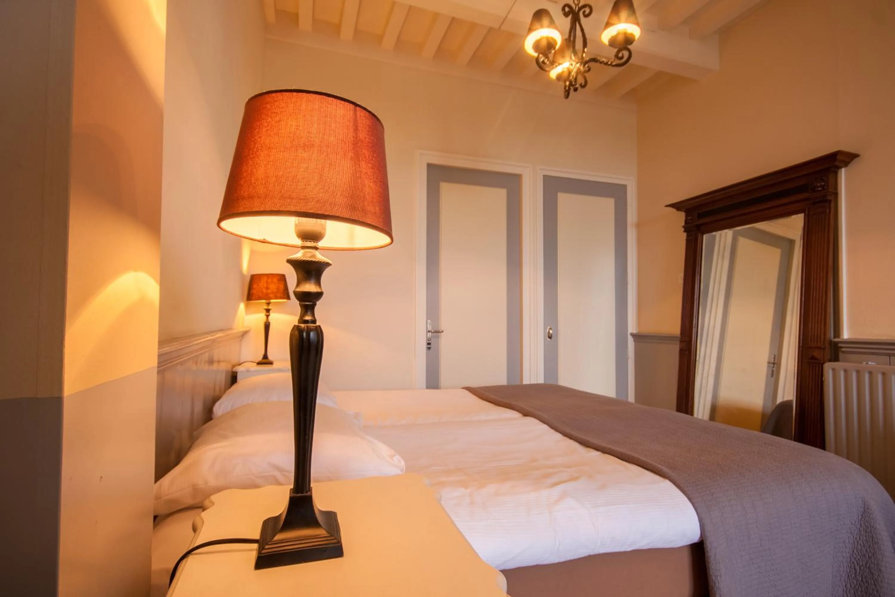 Bed in Auberge de Campveerse Toren