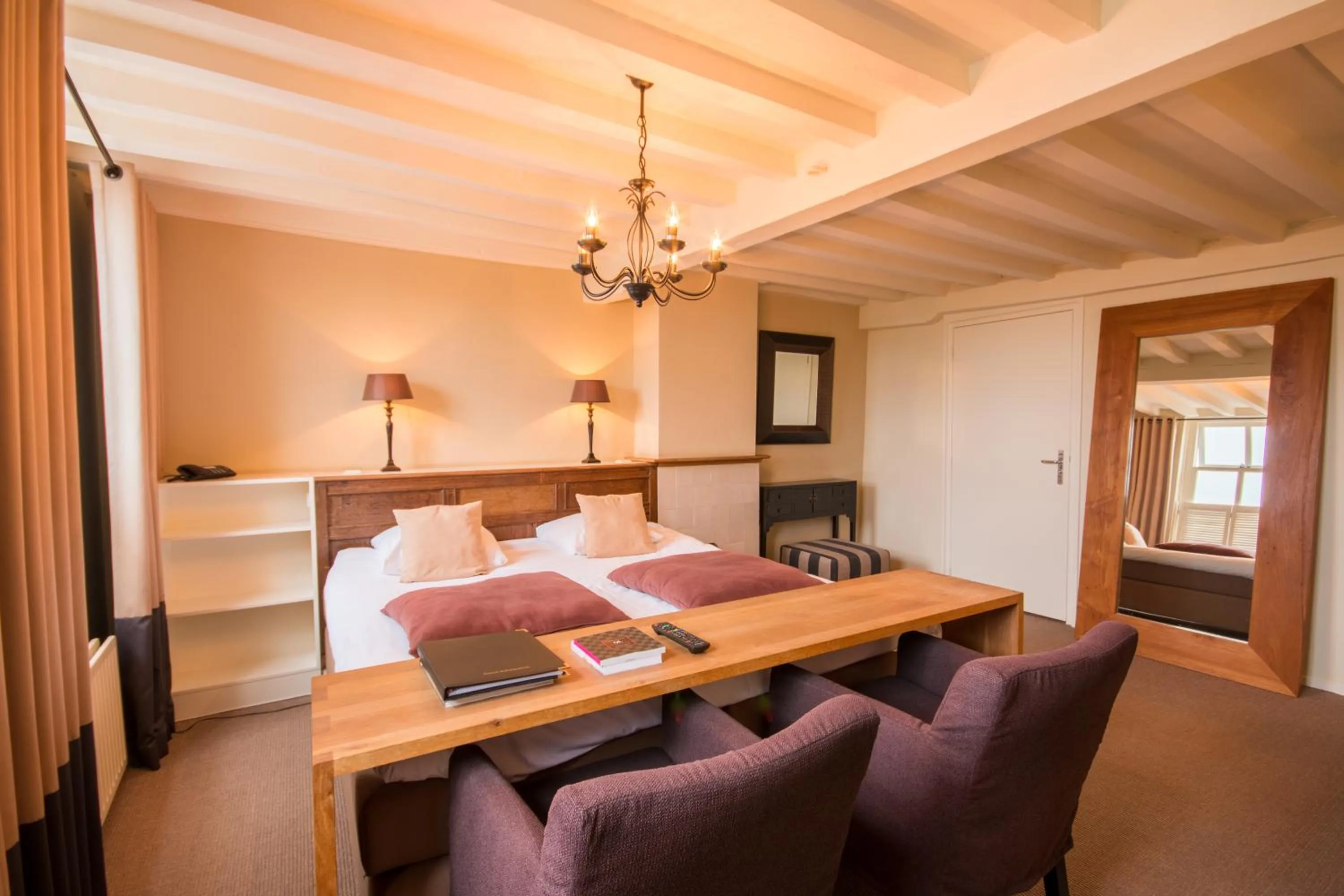 Bedroom, Bed in Auberge de Campveerse Toren