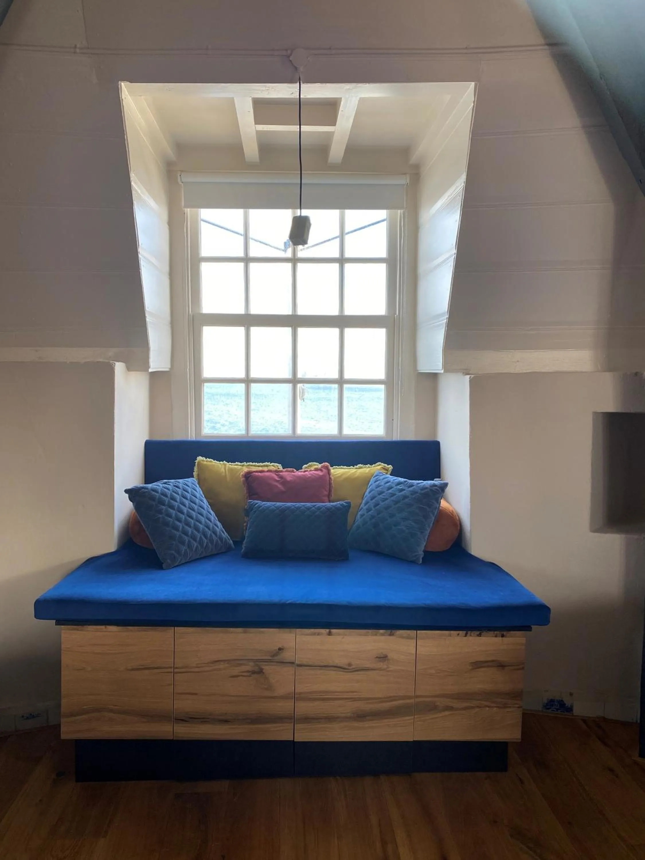 Seating area, Bed in Auberge de Campveerse Toren