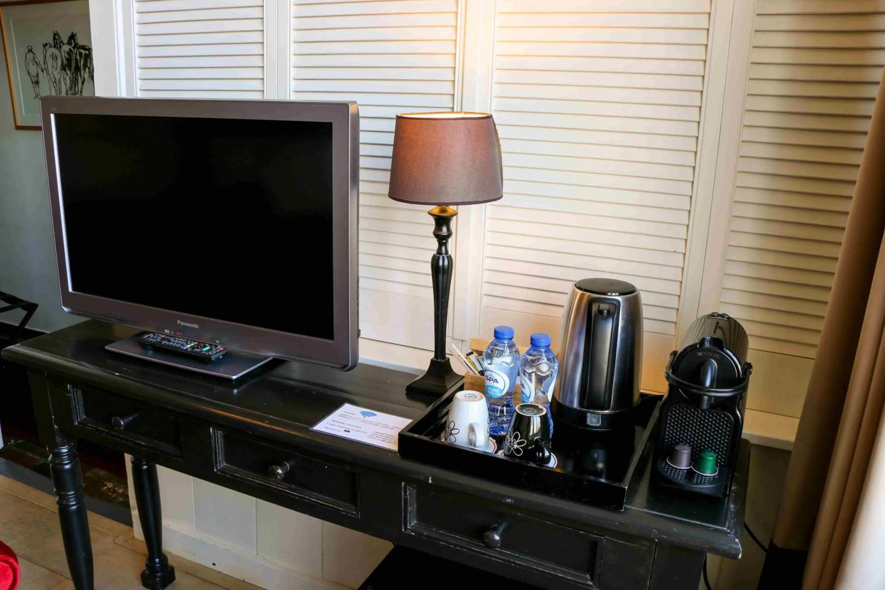 TV and multimedia in Auberge de Campveerse Toren