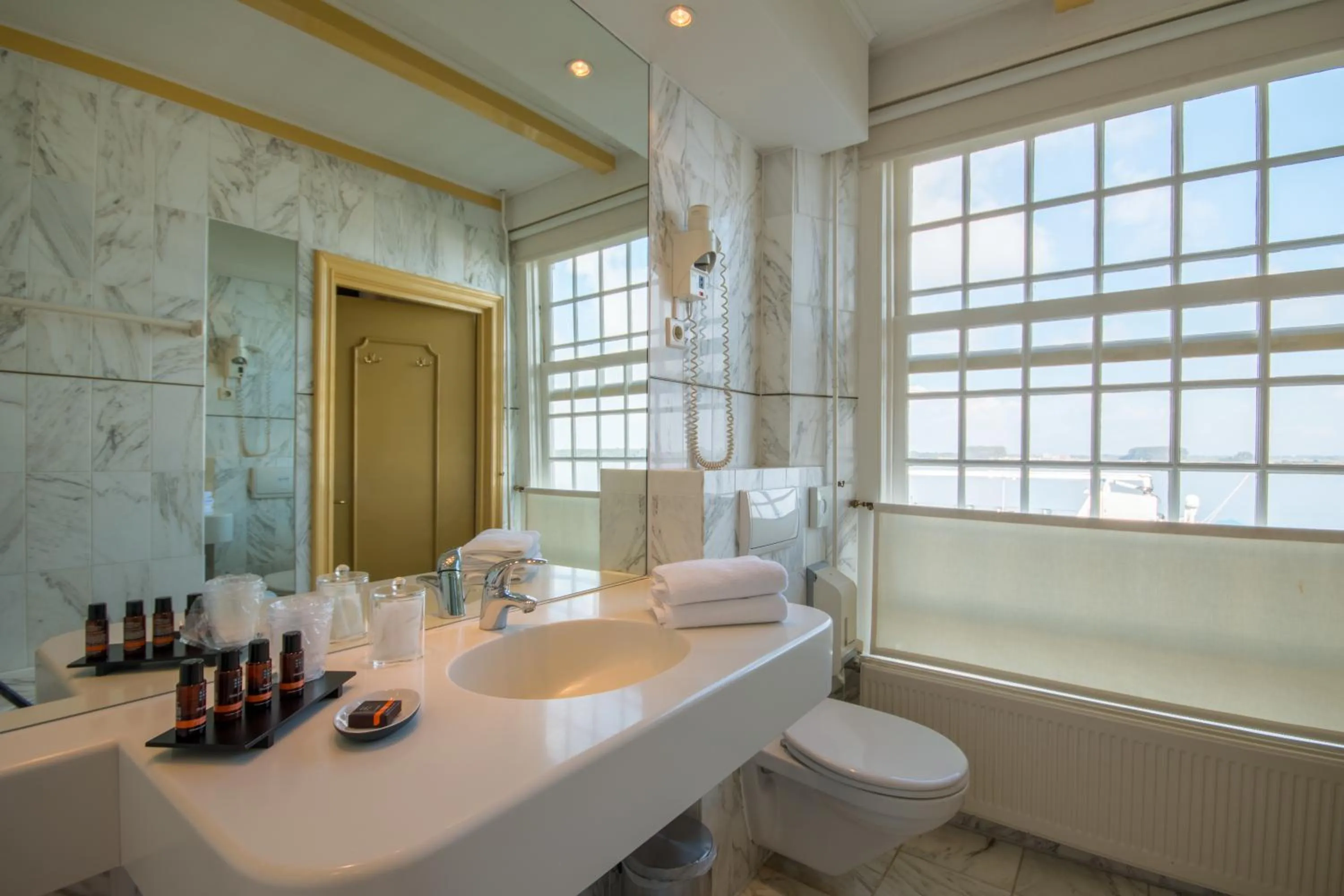 Toilet in Auberge de Campveerse Toren