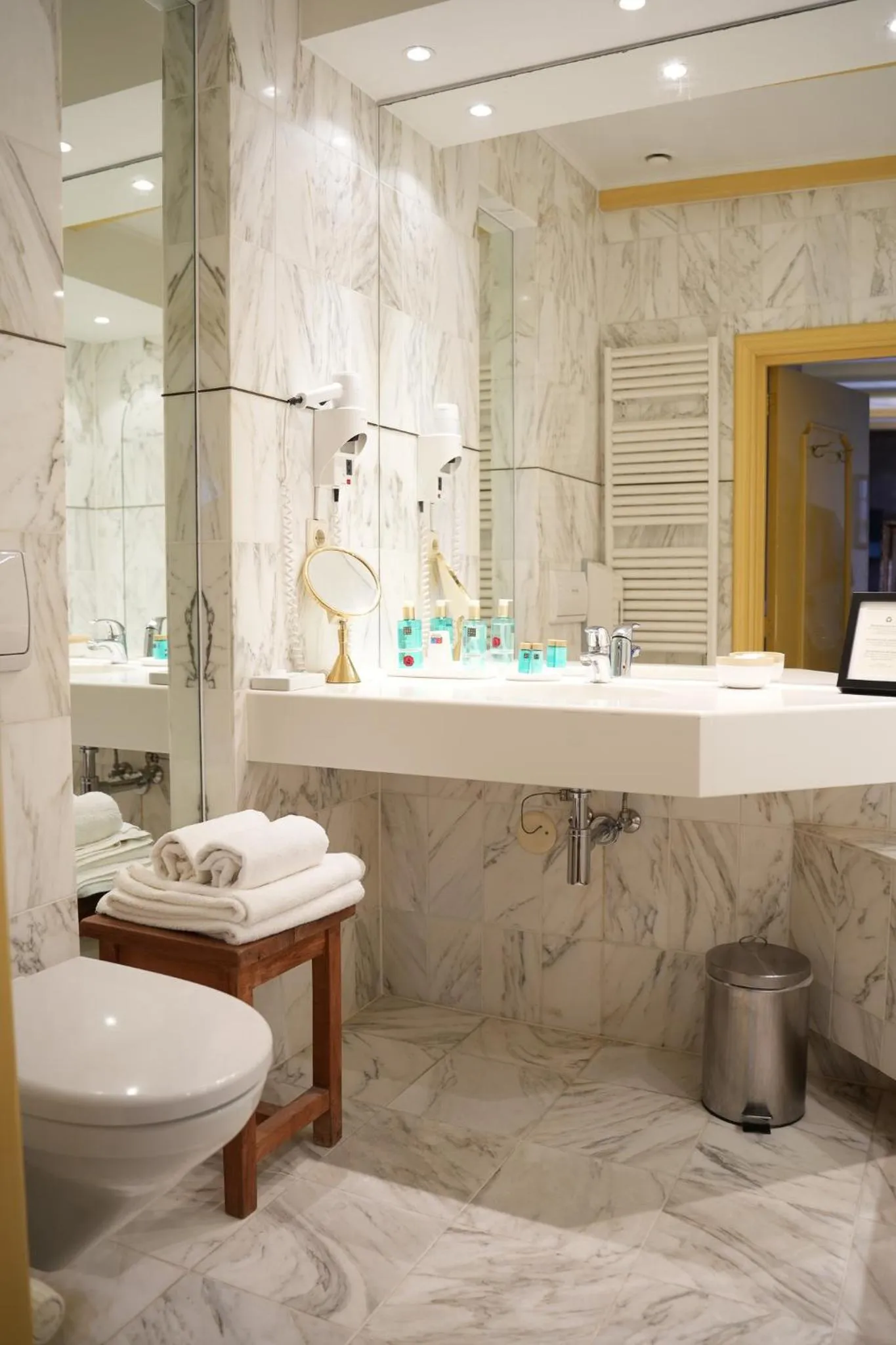 Bathroom in Auberge de Campveerse Toren