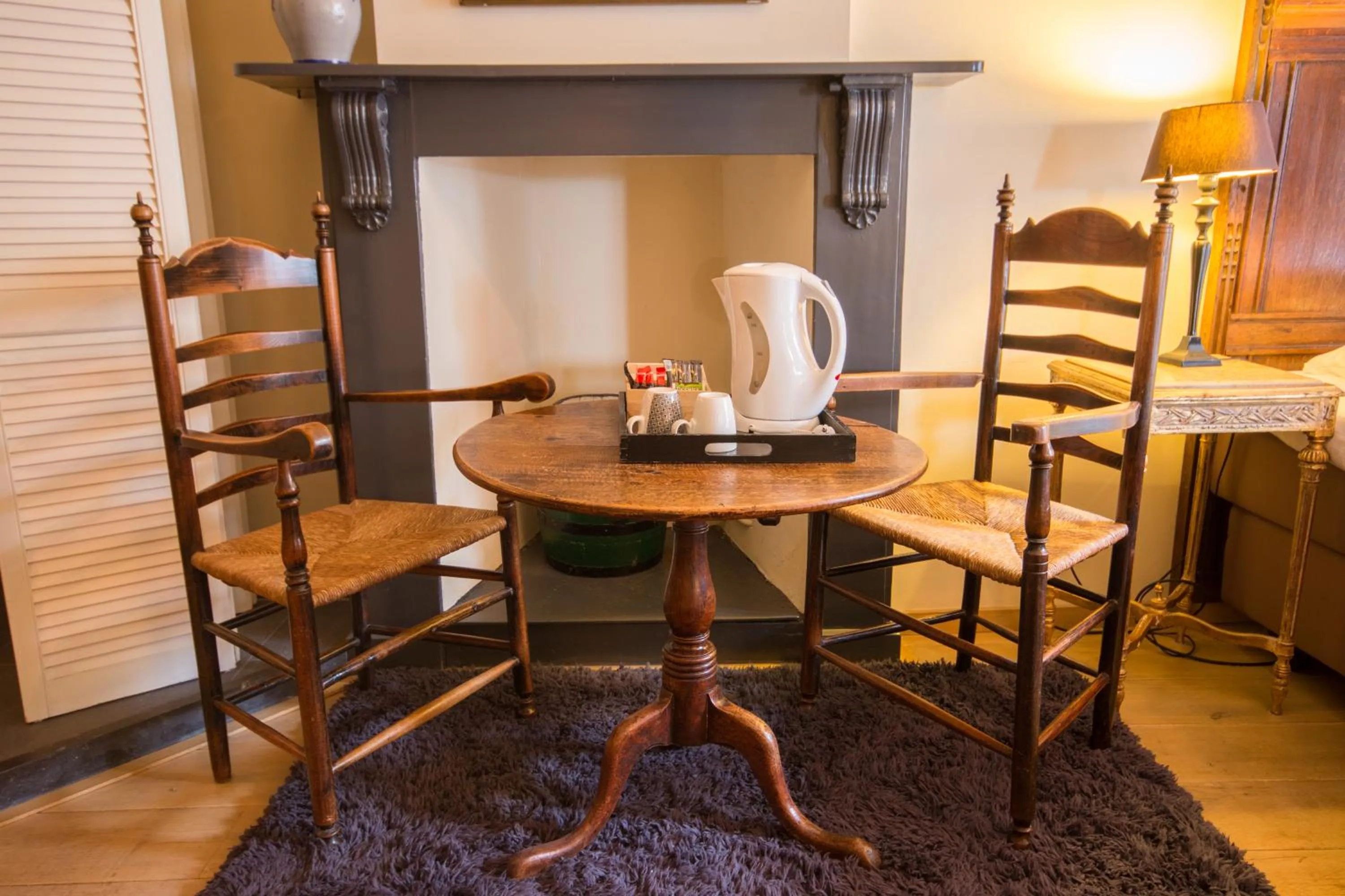 Seating area in Auberge de Campveerse Toren