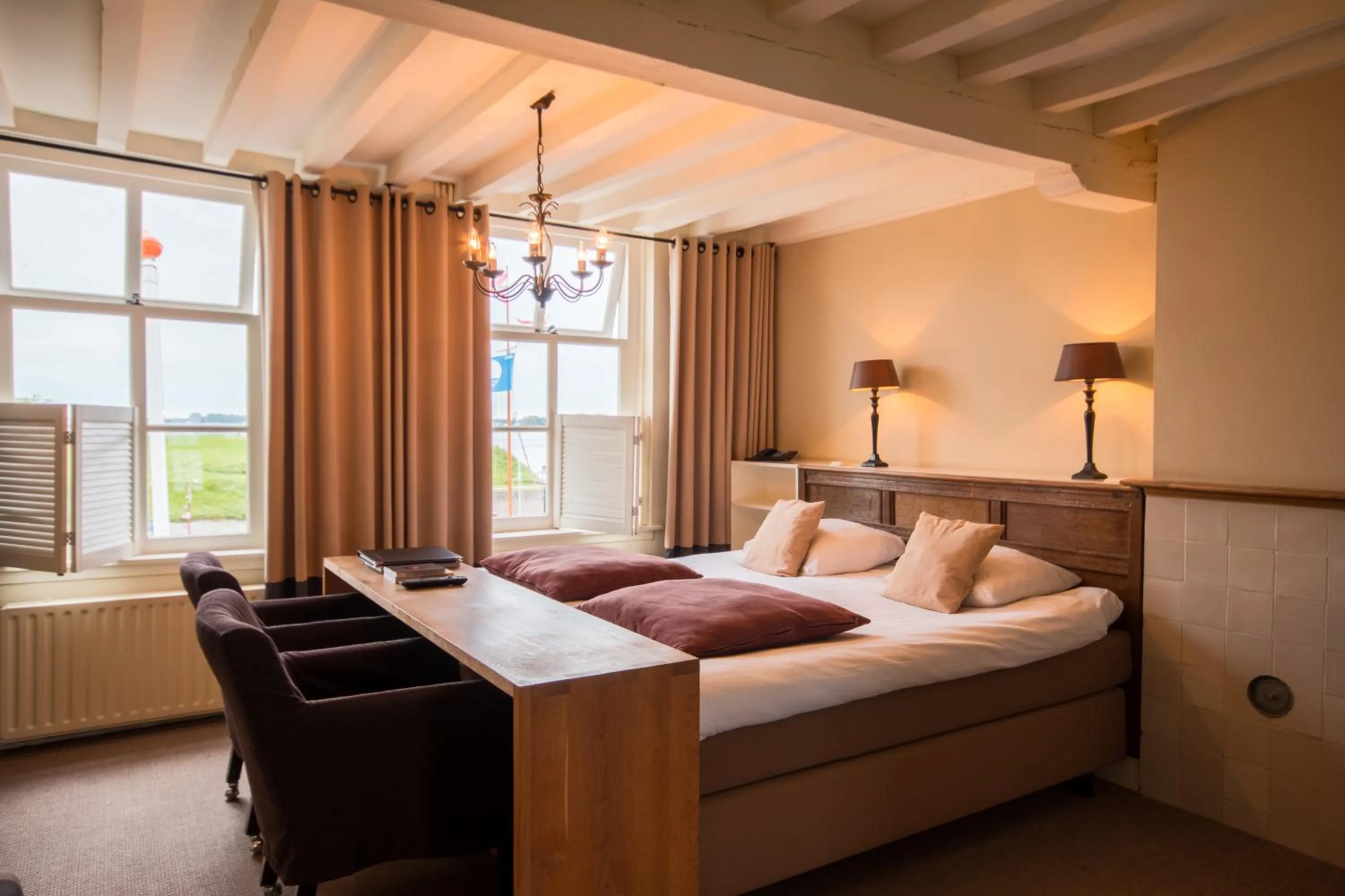 Bedroom, Bed in Auberge de Campveerse Toren