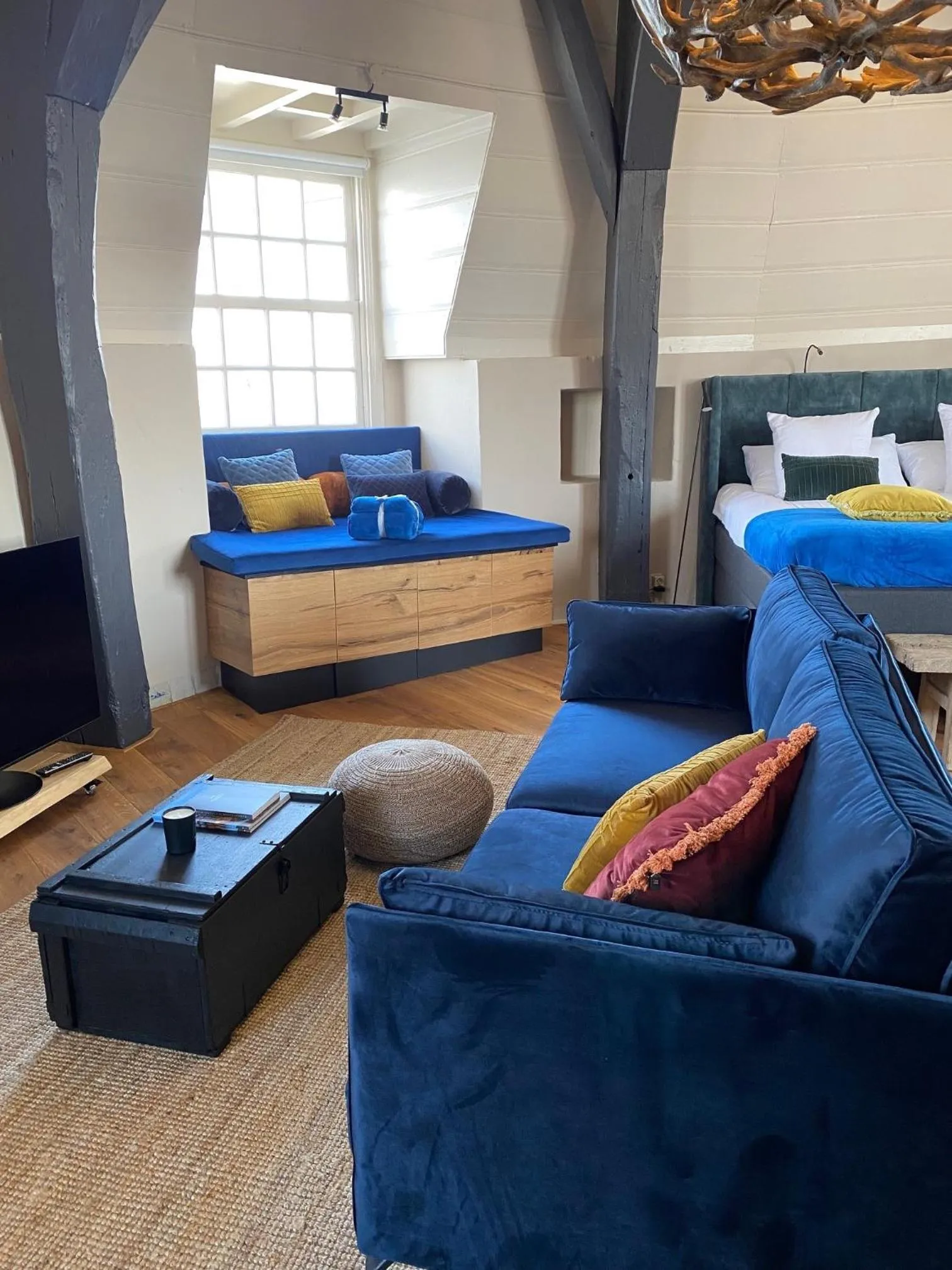 Living room, Bed in Auberge de Campveerse Toren