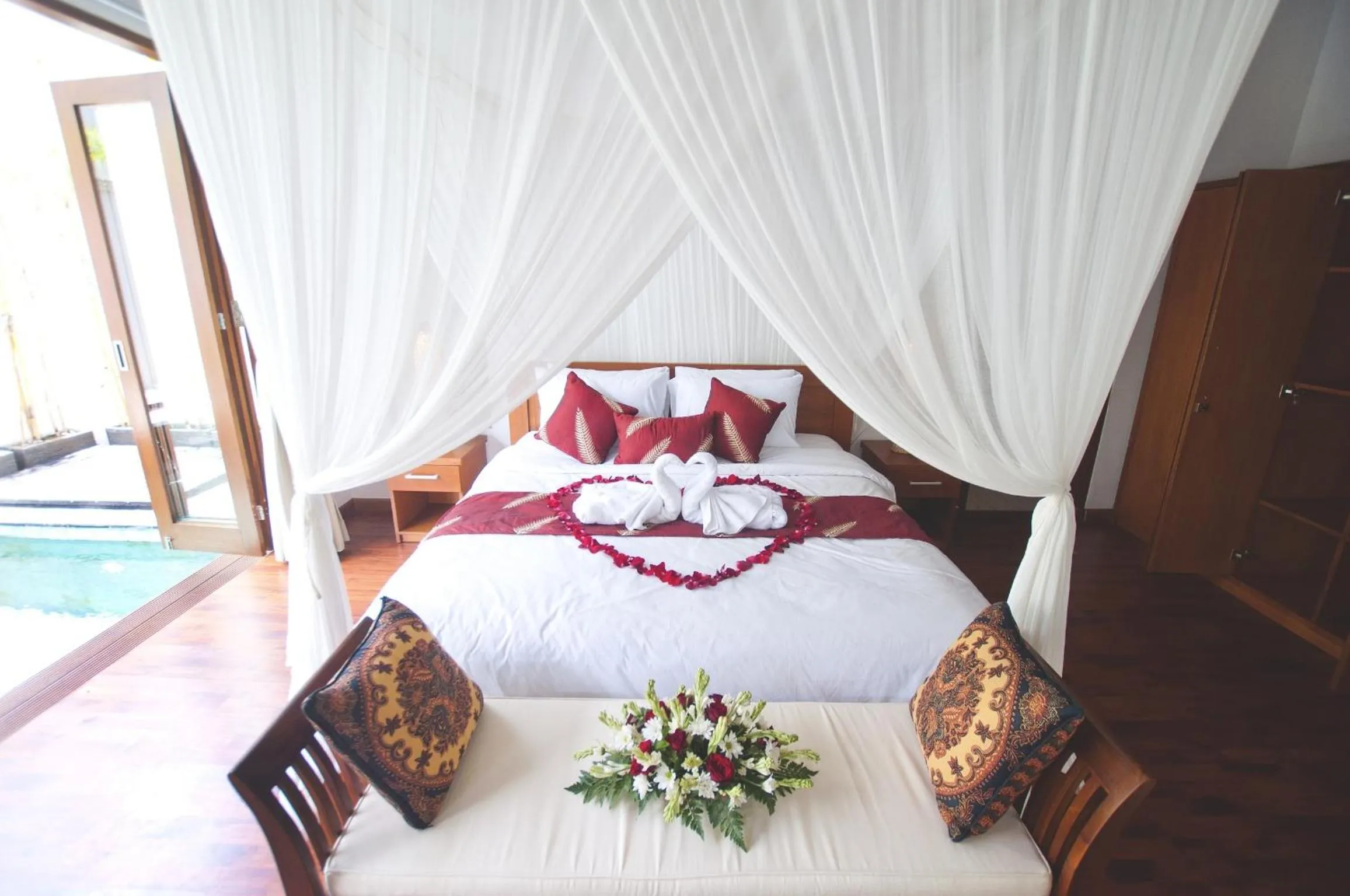 Bedroom, Bed in Villa Bougainville