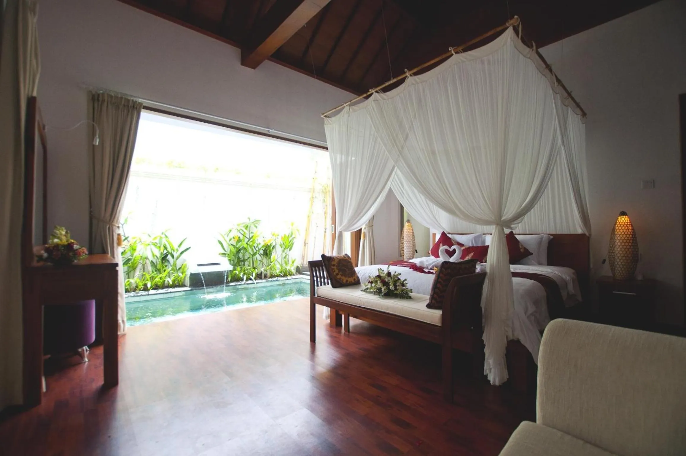 Bedroom, Bed in Villa Bougainville