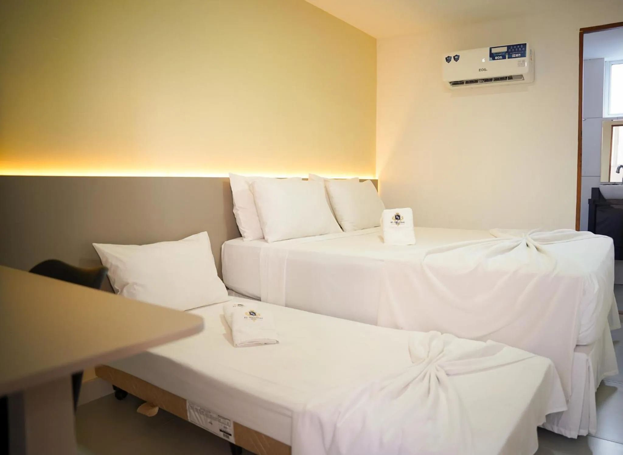 Bed in EL SHADDAI HOTEL