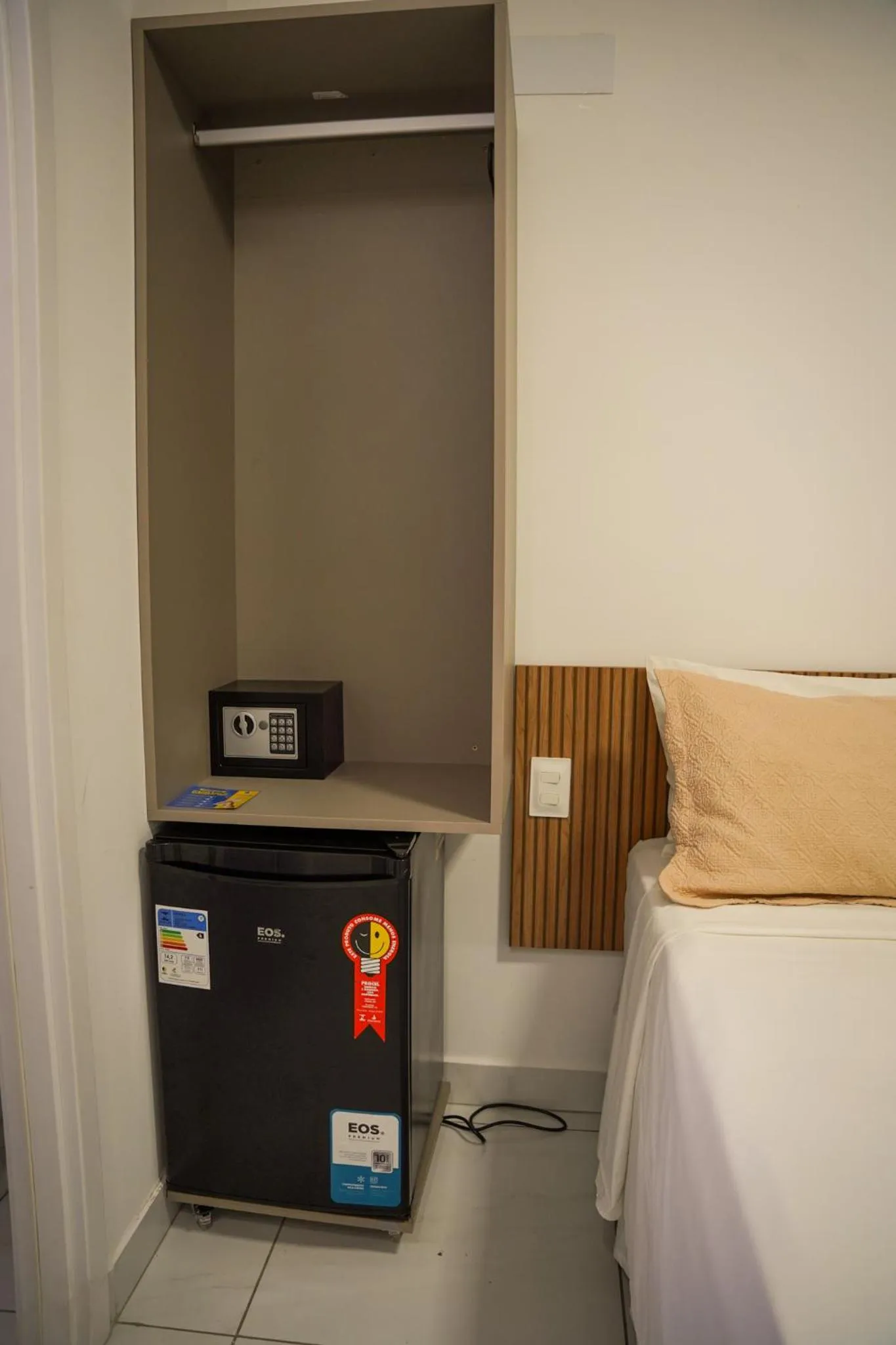 Bed in EL SHADDAI HOTEL