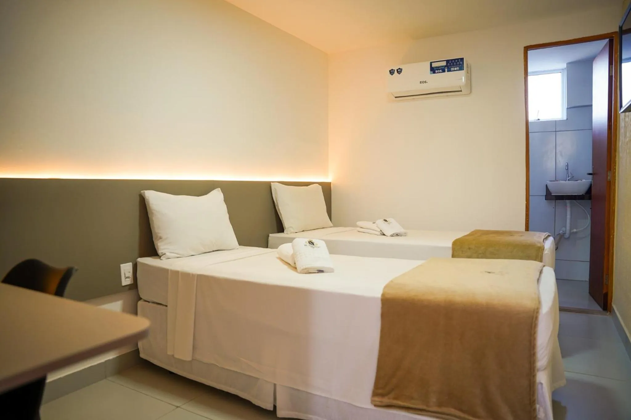 Bed in EL SHADDAI HOTEL