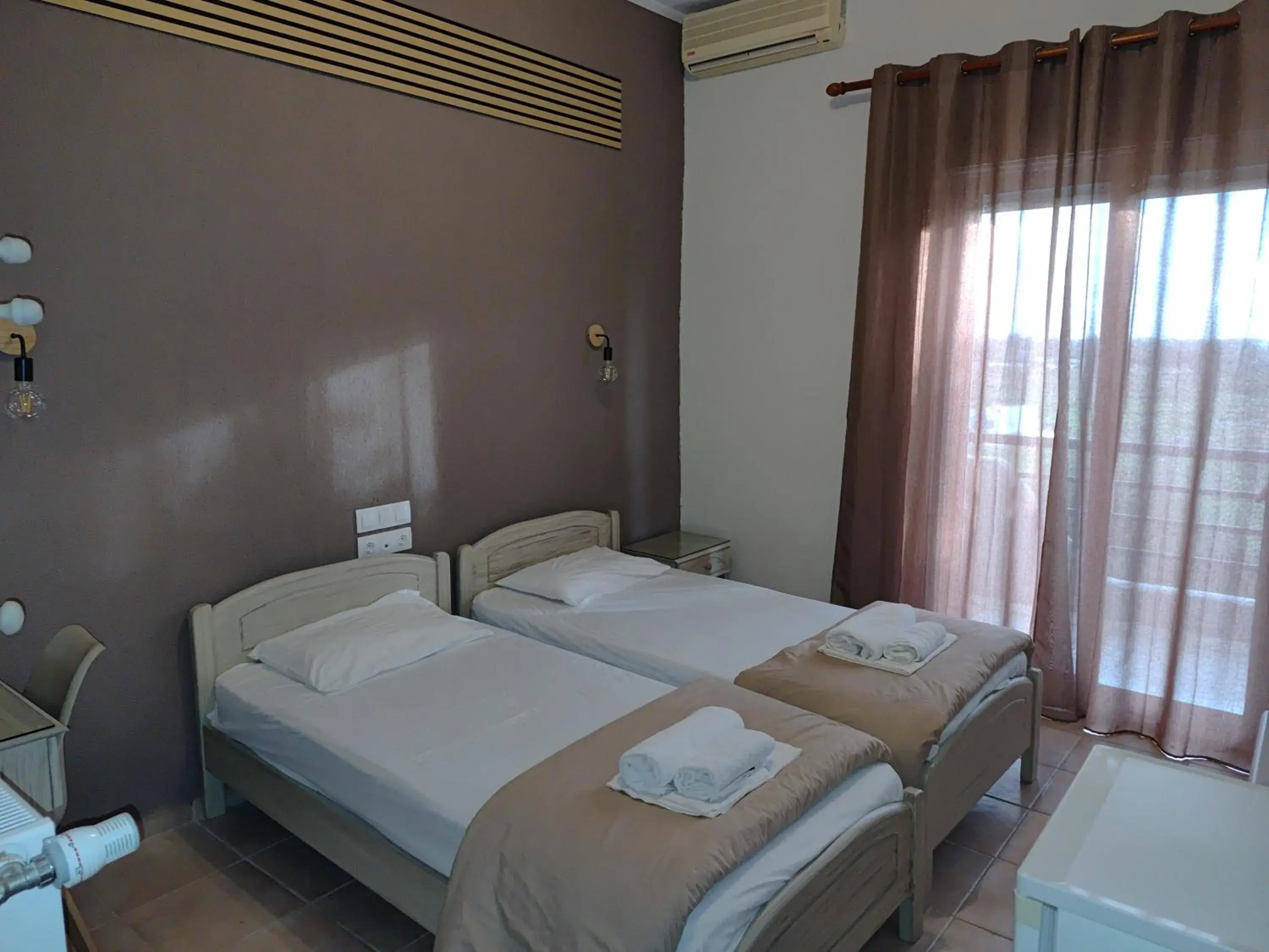 Twin Room in Hotel Isidora Twin Room in Hotel Isidora