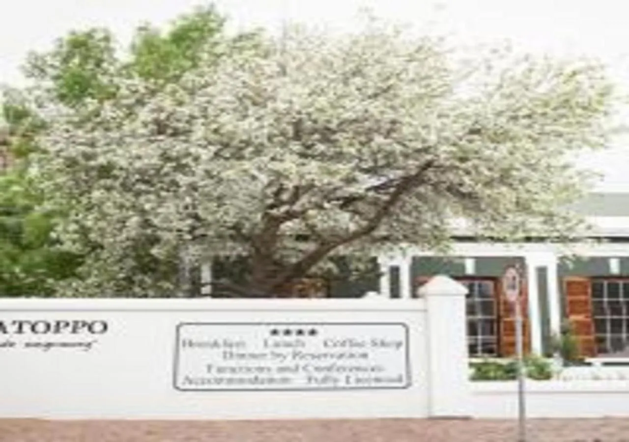 Facade/entrance in Matoppo Inn