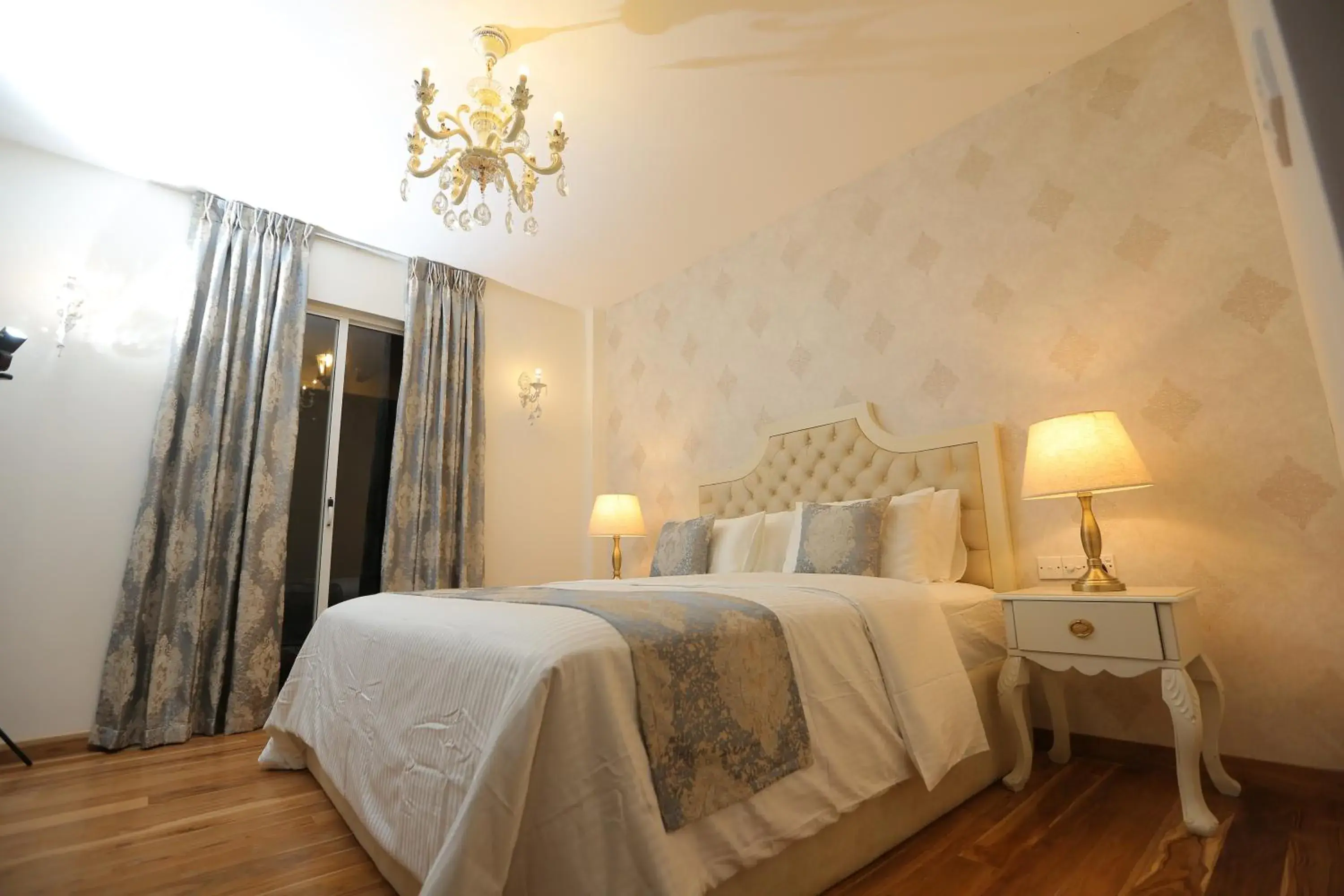 Double Room with Mountain View - single occupancy in Nicholas Cottage Double Room with Mountain View - single occupancy in Nicholas Cottage