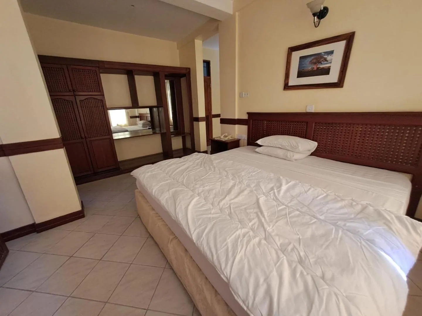 Bed in Moshi Leopard Hotel