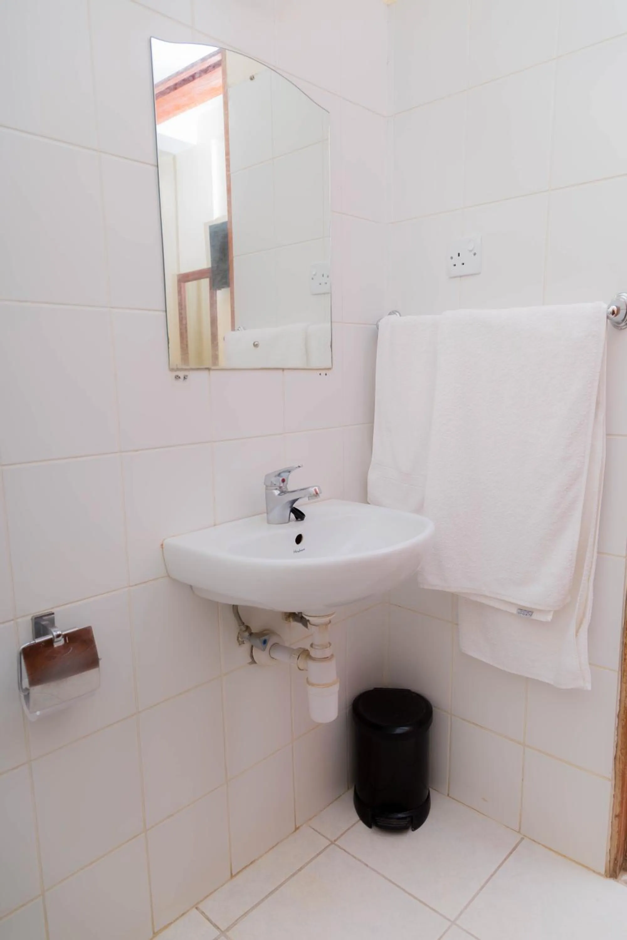 Bathroom in Moshi Leopard Hotel