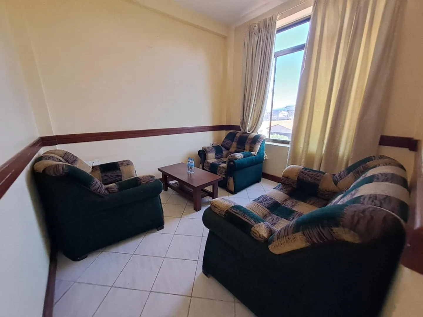 Living room in Moshi Leopard Hotel