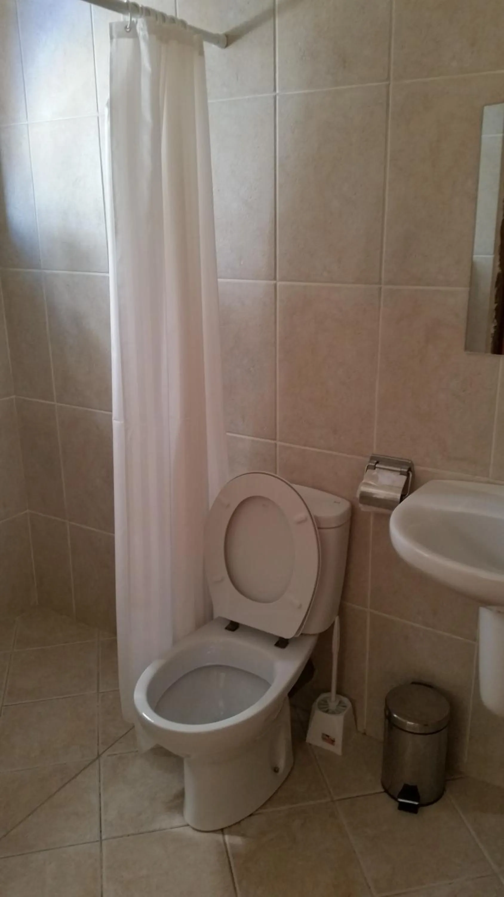 Bathroom in Moshi Leopard Hotel