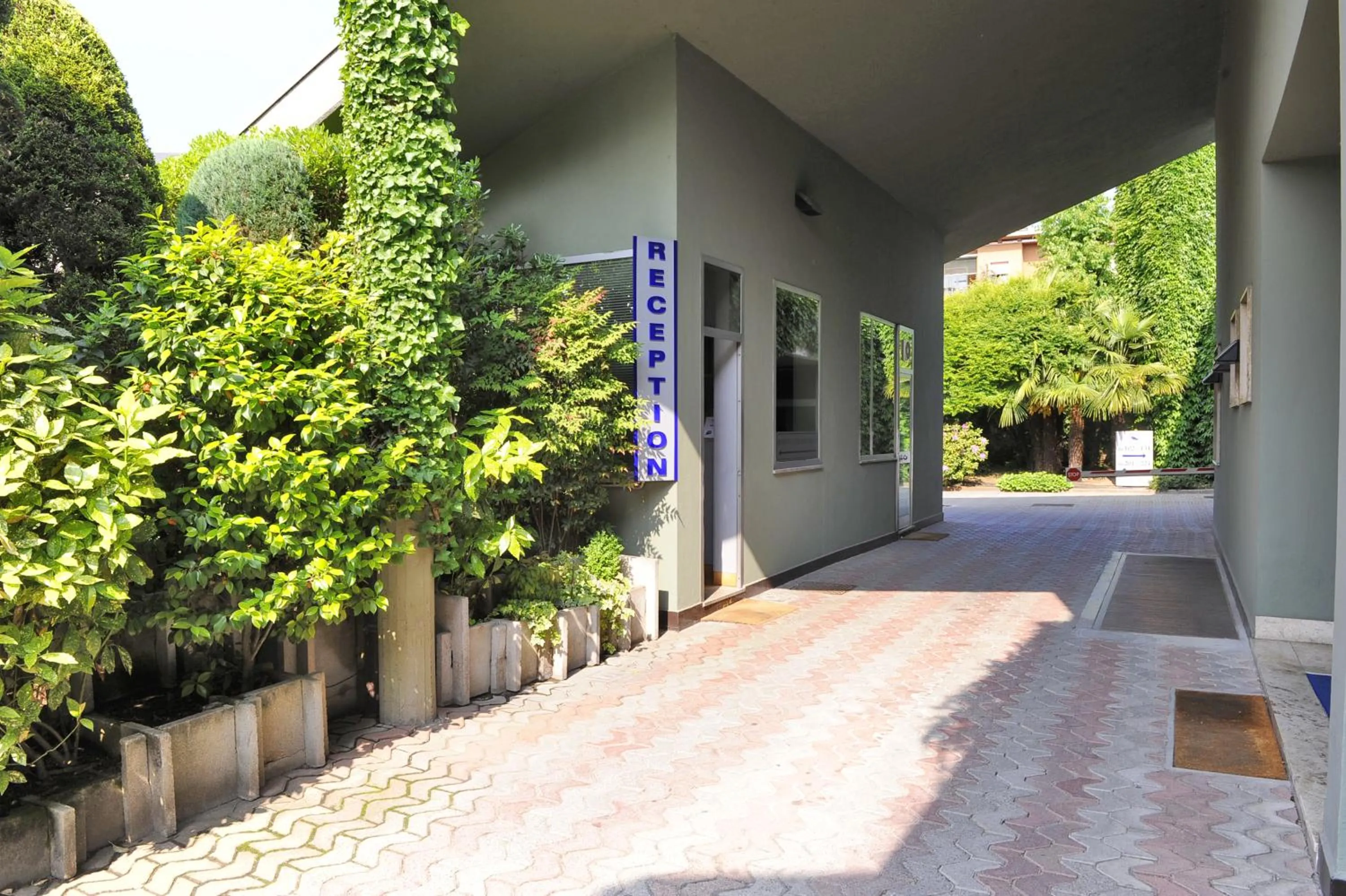 Facade/entrance in Hotel City Legnano