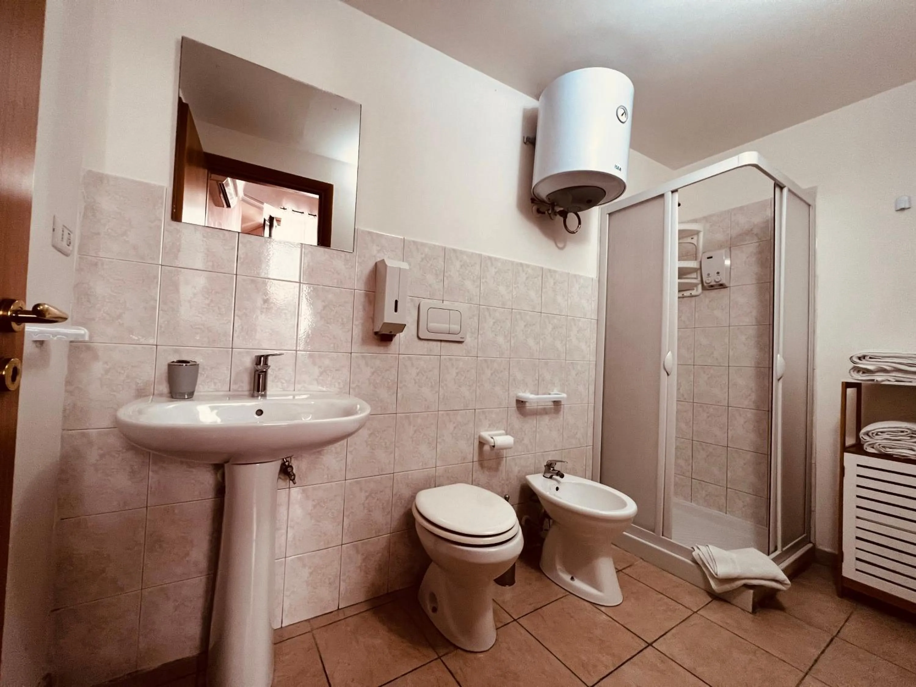 Shower in B&B Porta Grande