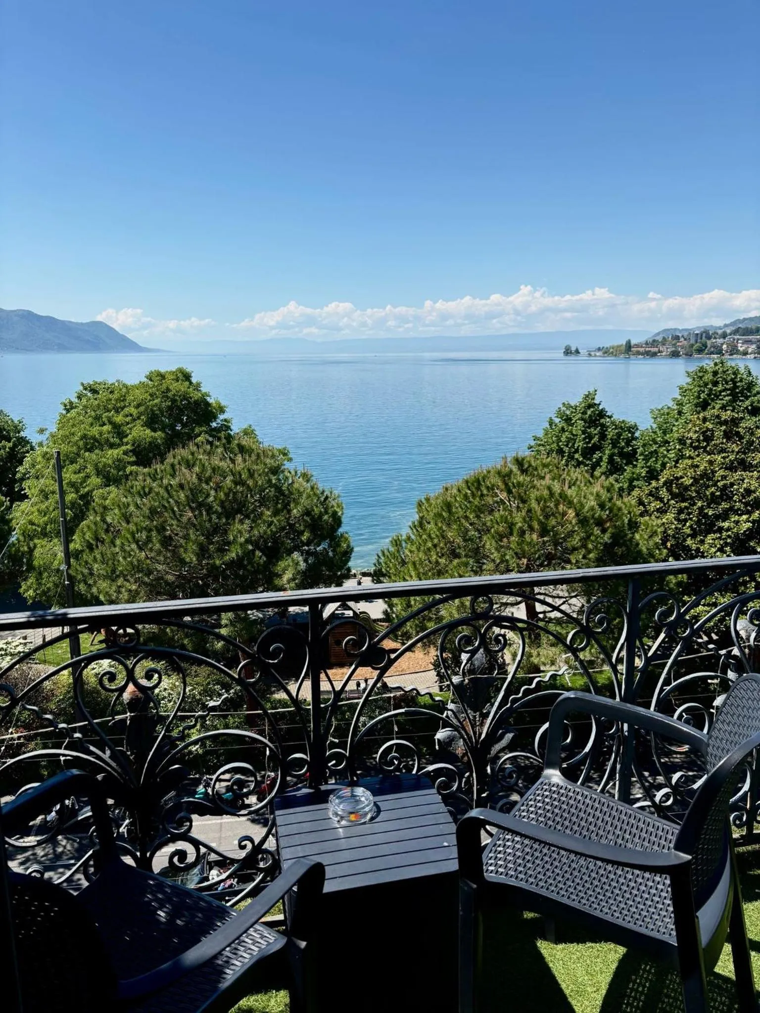 Lake view in Hotel Parc & Lac