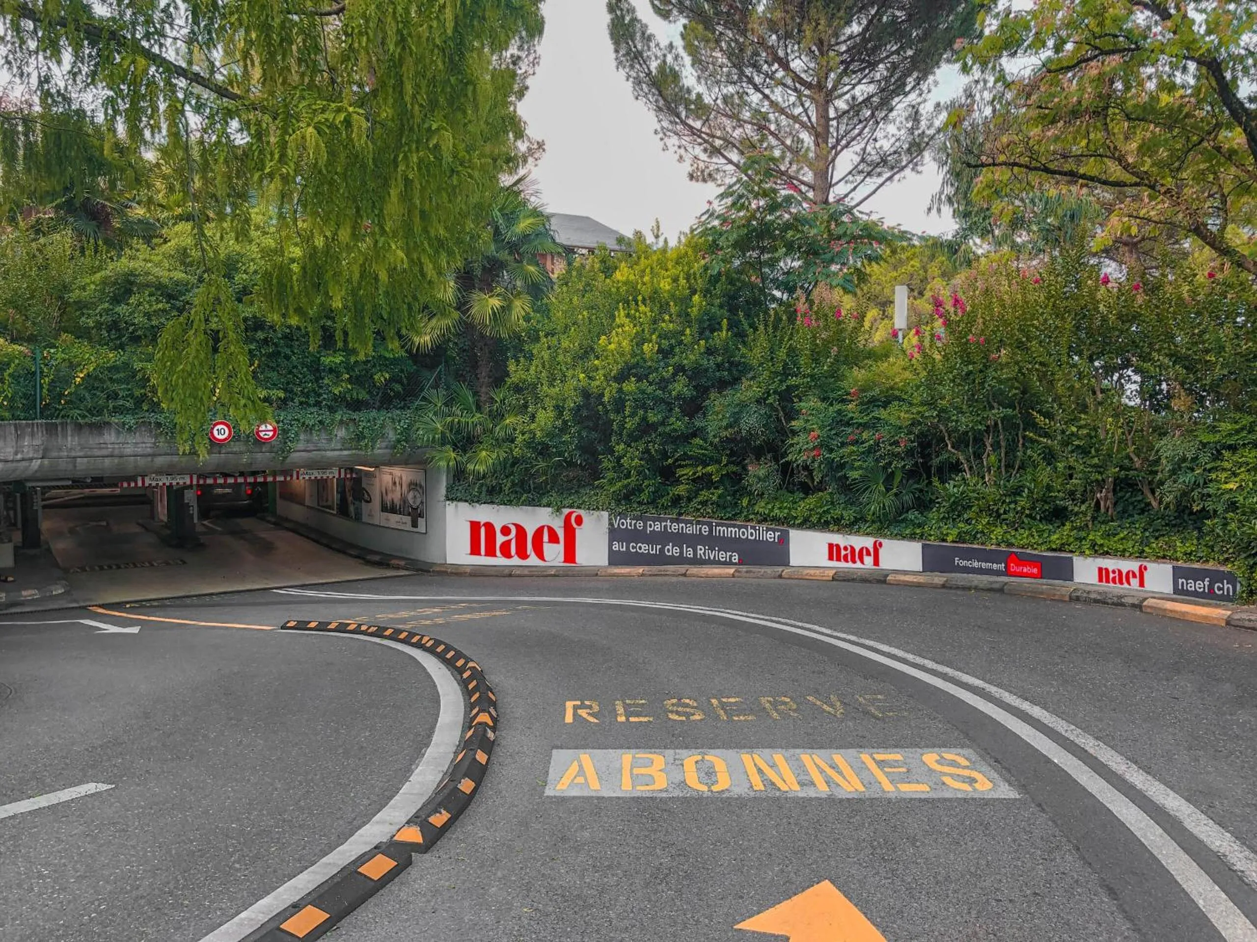 Parking in Hotel Parc & Lac