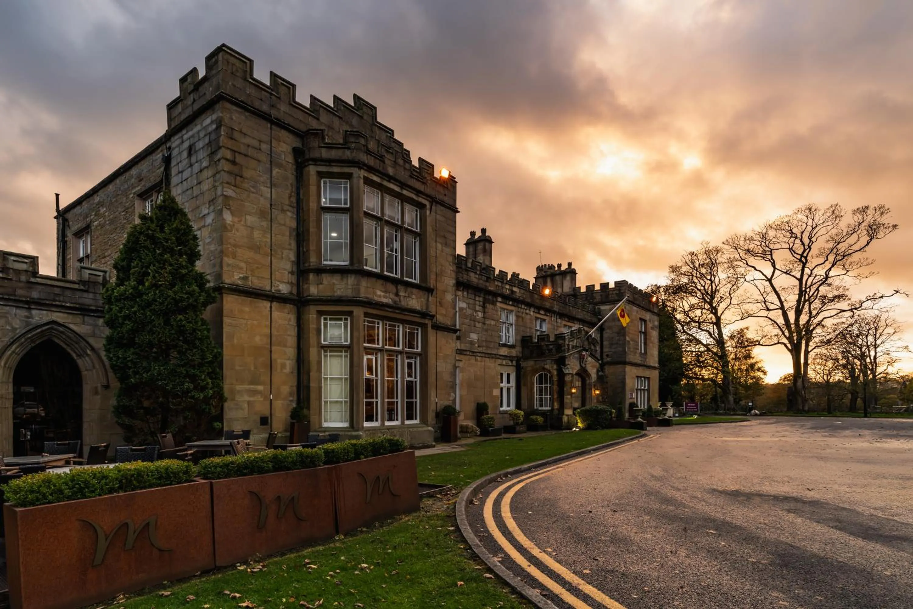 Property building in Mercure Blackburn Dunkenhalgh Hotel & Spa