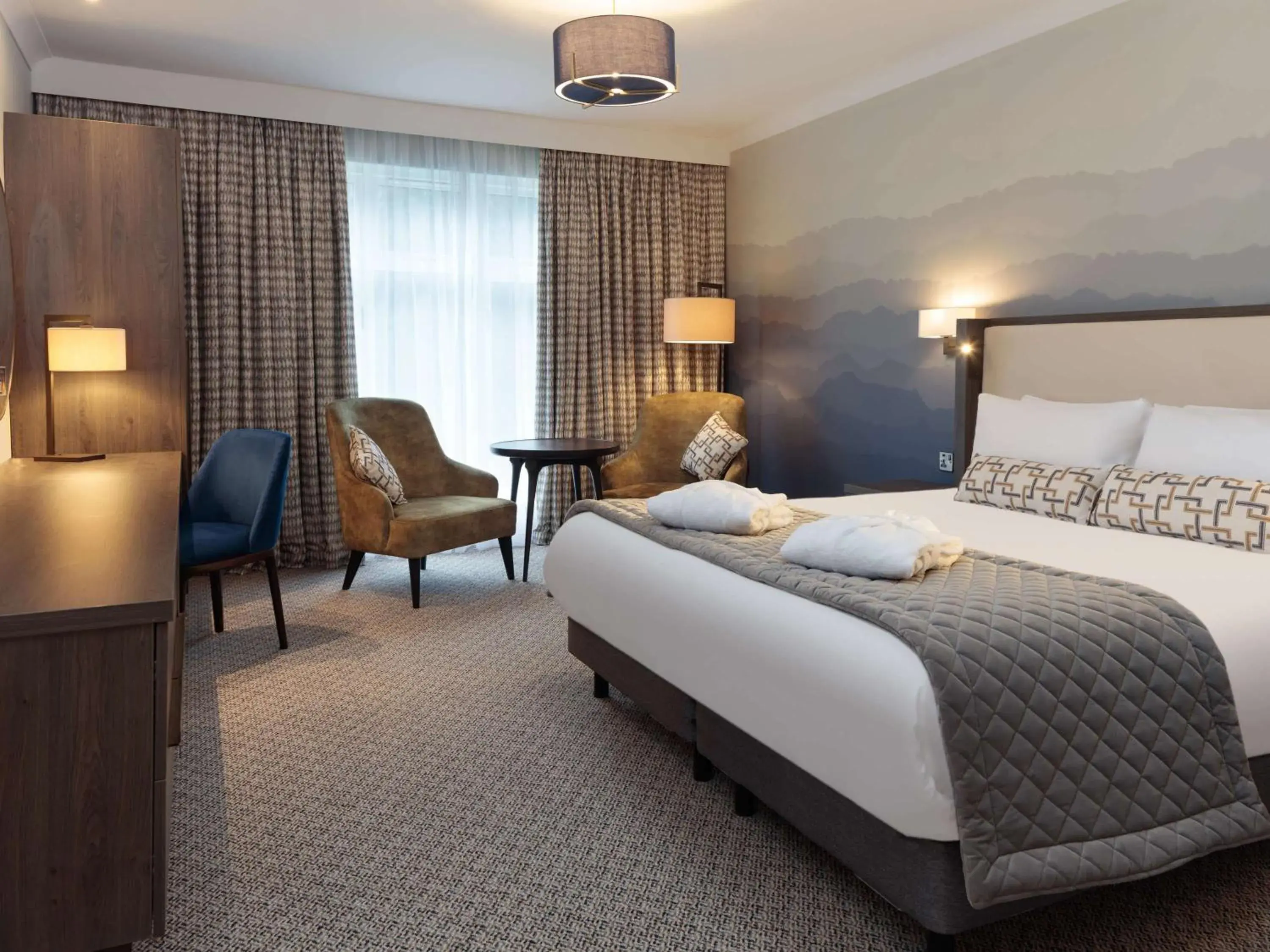 Bedroom, Bed in Mercure Blackburn Dunkenhalgh Hotel & Spa Bedroom, Bed in Mercure Blackburn Dunkenhalgh Hotel & Spa