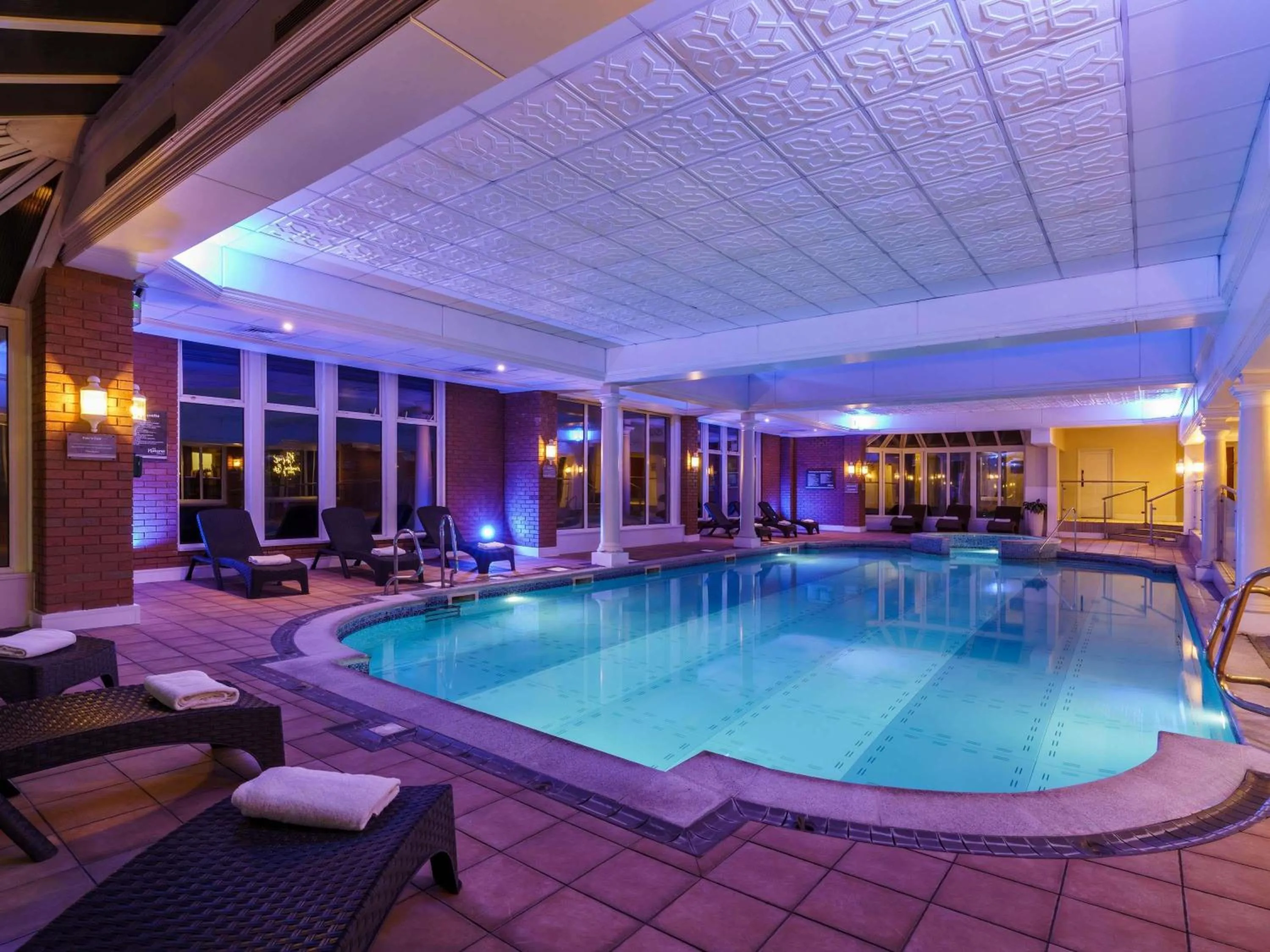 Lounge or bar in Mercure Blackburn Dunkenhalgh Hotel & Spa