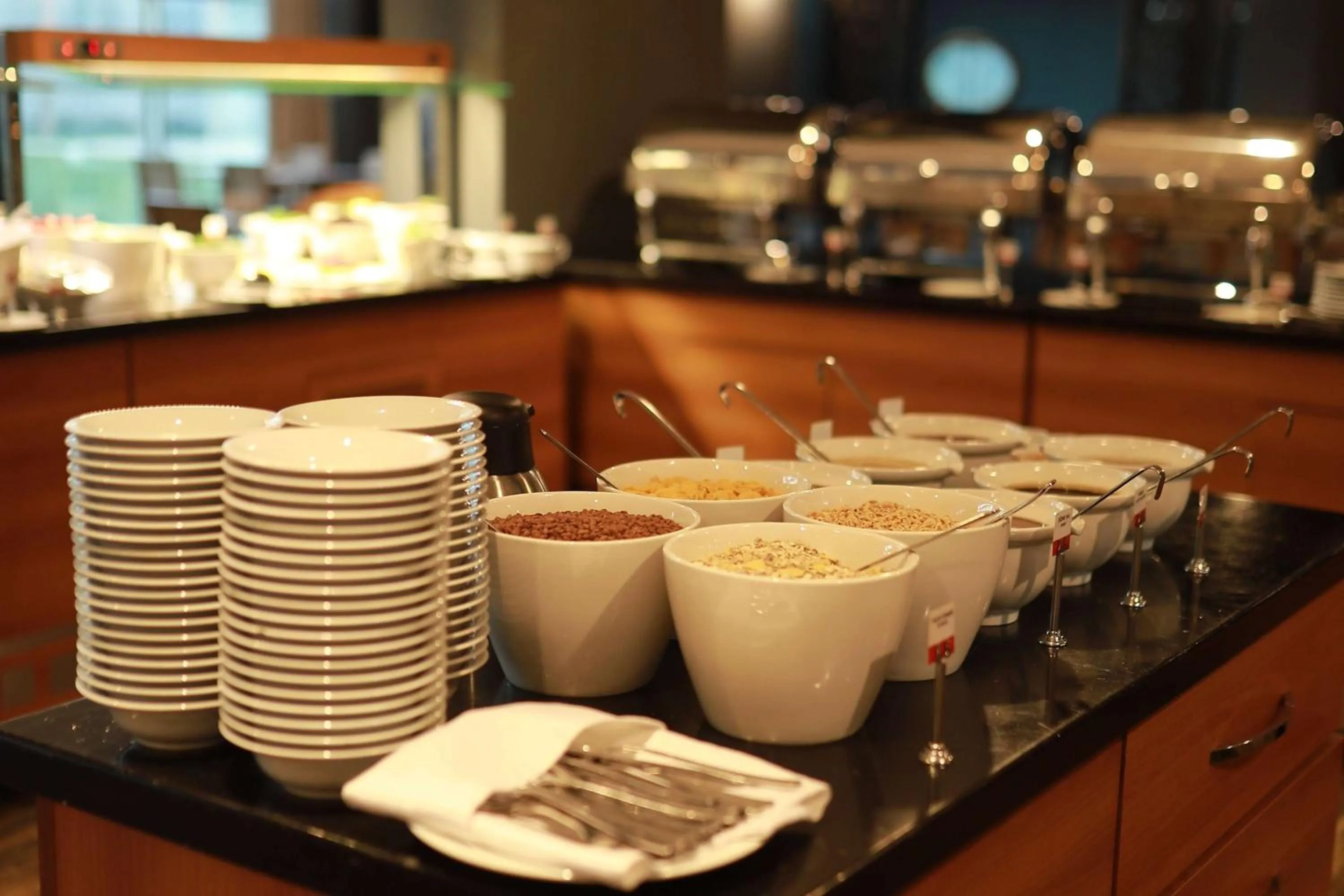 Restaurant/places to eat in Ramada By Wyndham Soma