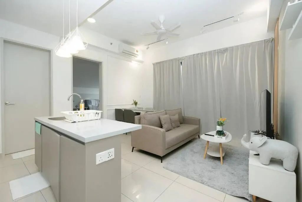 TV and multimedia in Cozy Skyline Retreat at Trion KL, Level 63