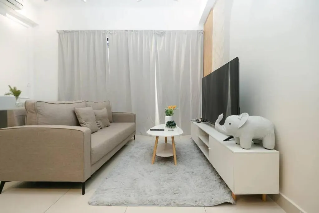 TV and multimedia in Cozy Skyline Retreat at Trion KL, Level 63