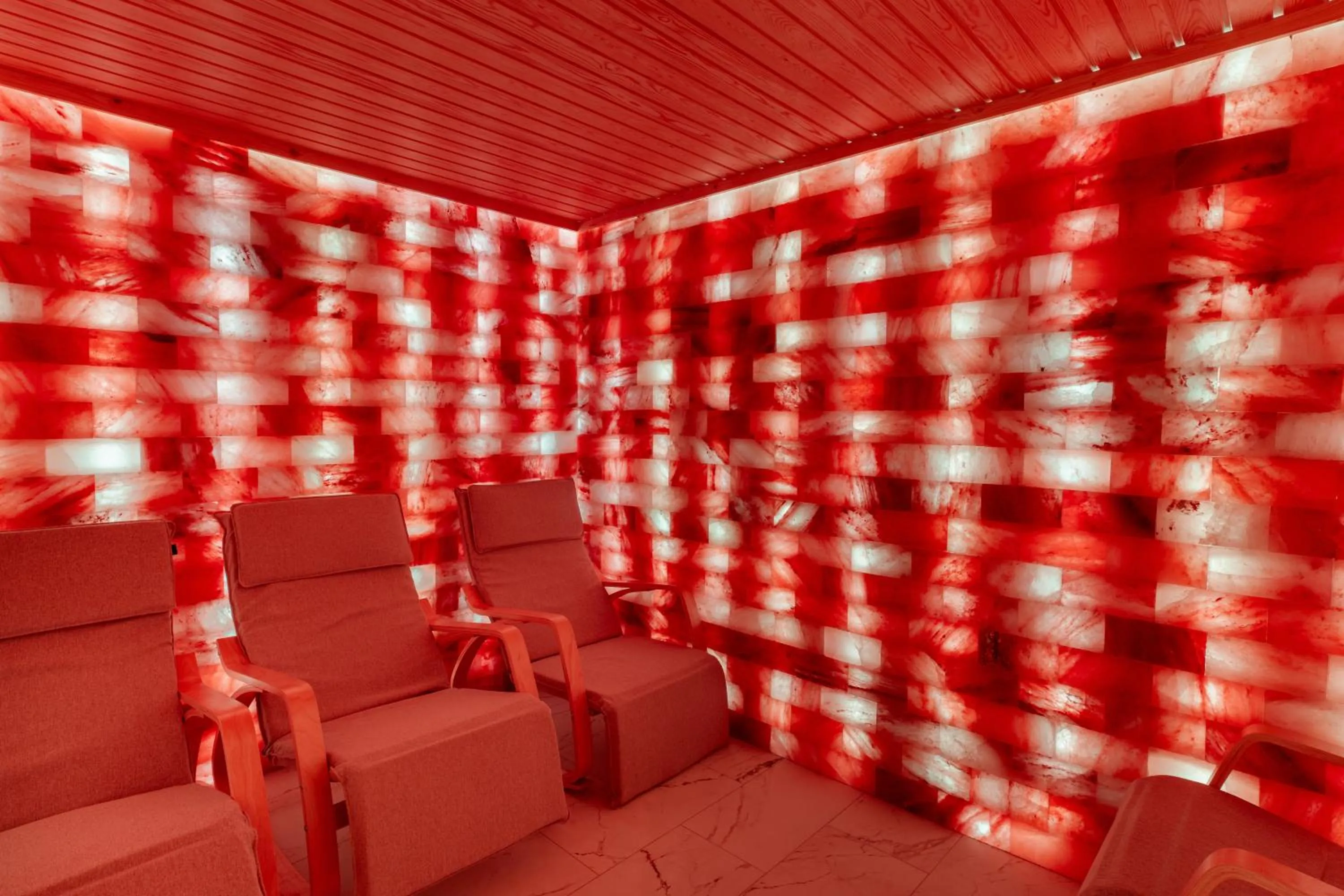 Spa and wellness centre/facilities in Hotel NOBLESSE Boutique&Spa