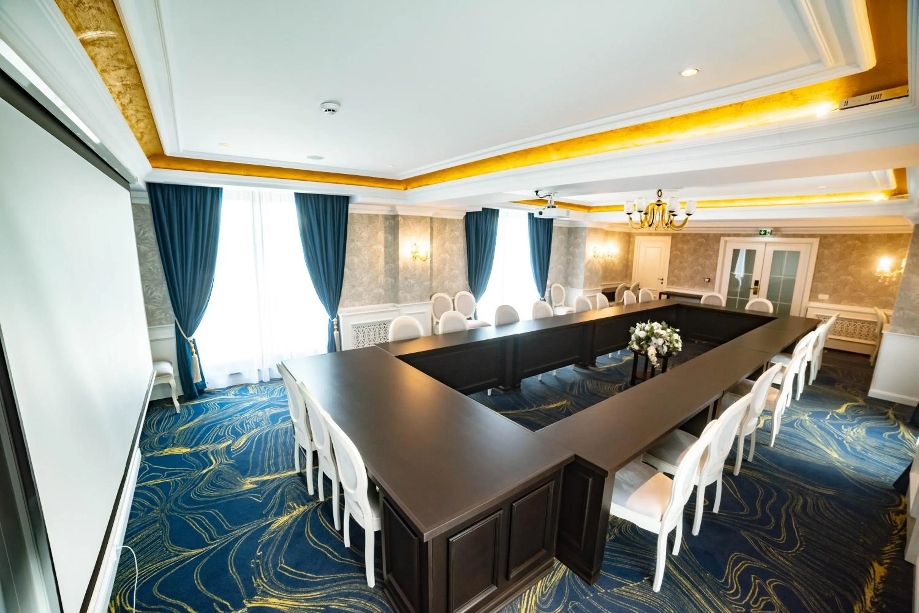 Meeting/conference room in Hotel NOBLESSE Boutique&Spa