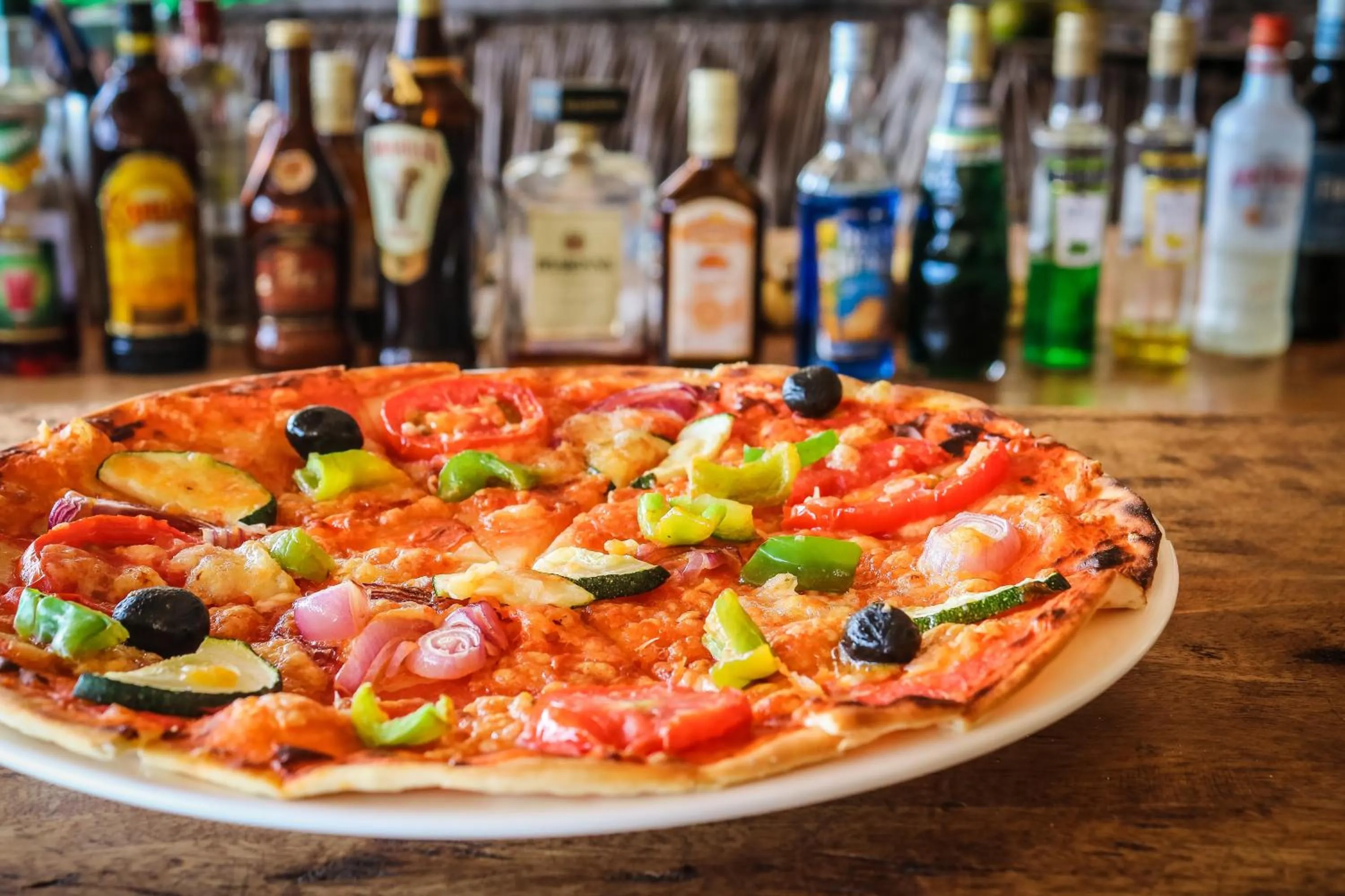 Food and drinks in Blue Reef Sport & Fishing Lodge and Bungalows