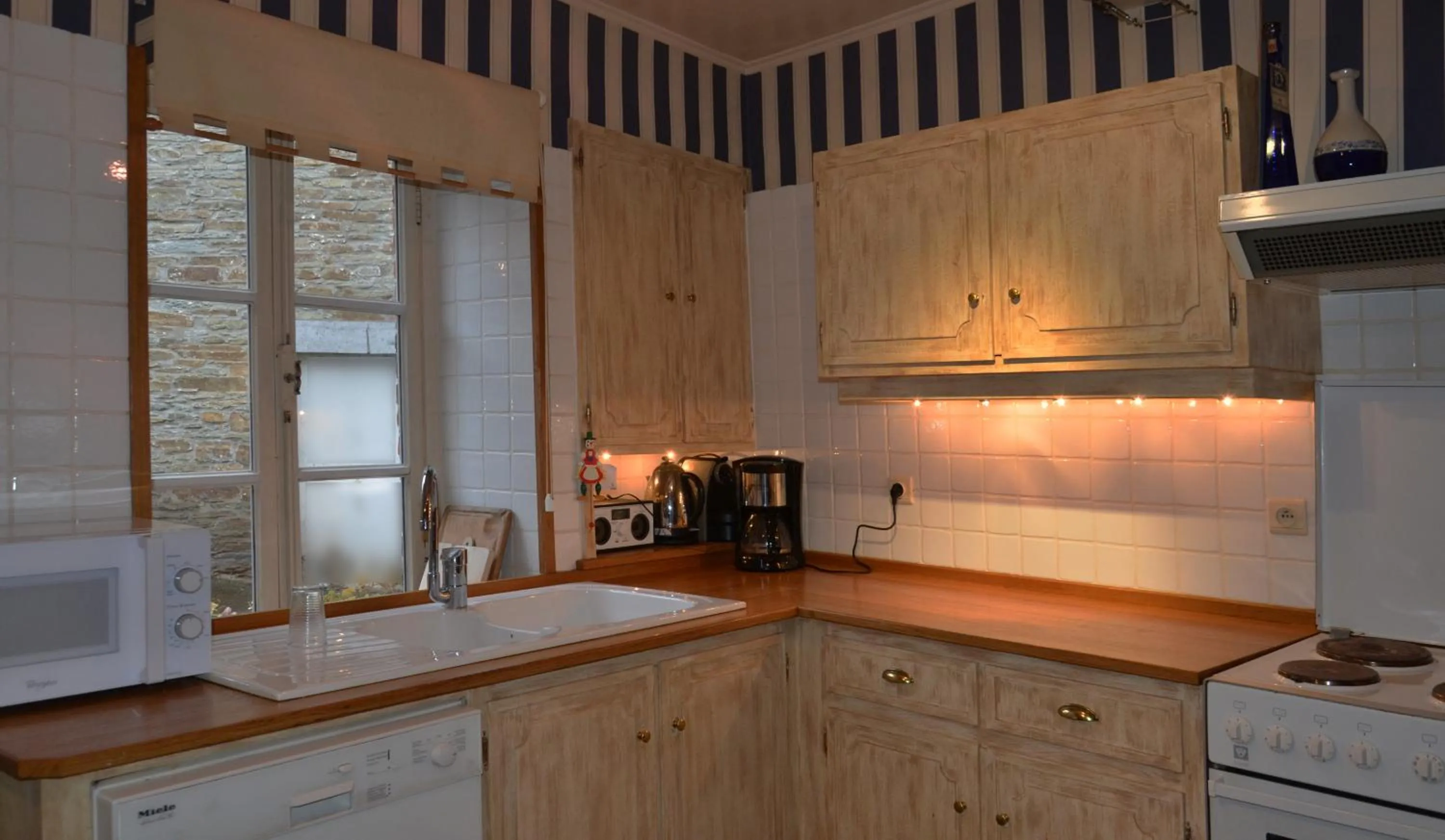 Coffee/tea facilities in Le Petit Maur