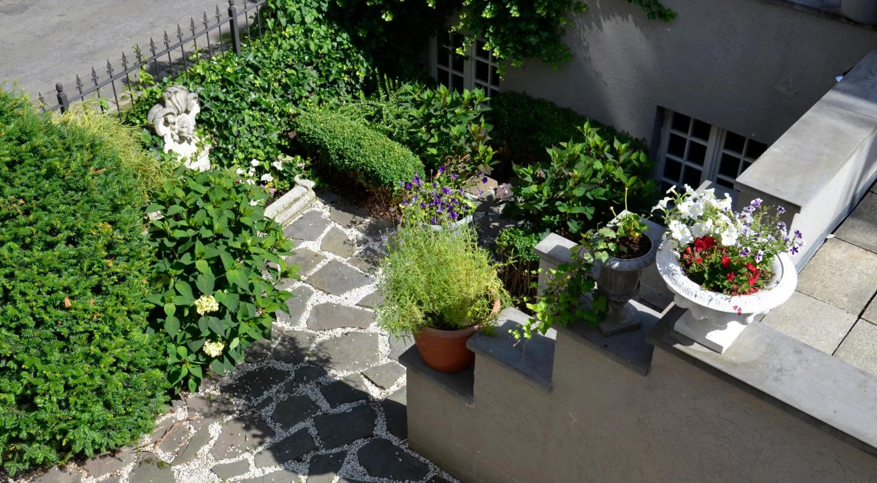 Balcony/Terrace in Le Petit Maur