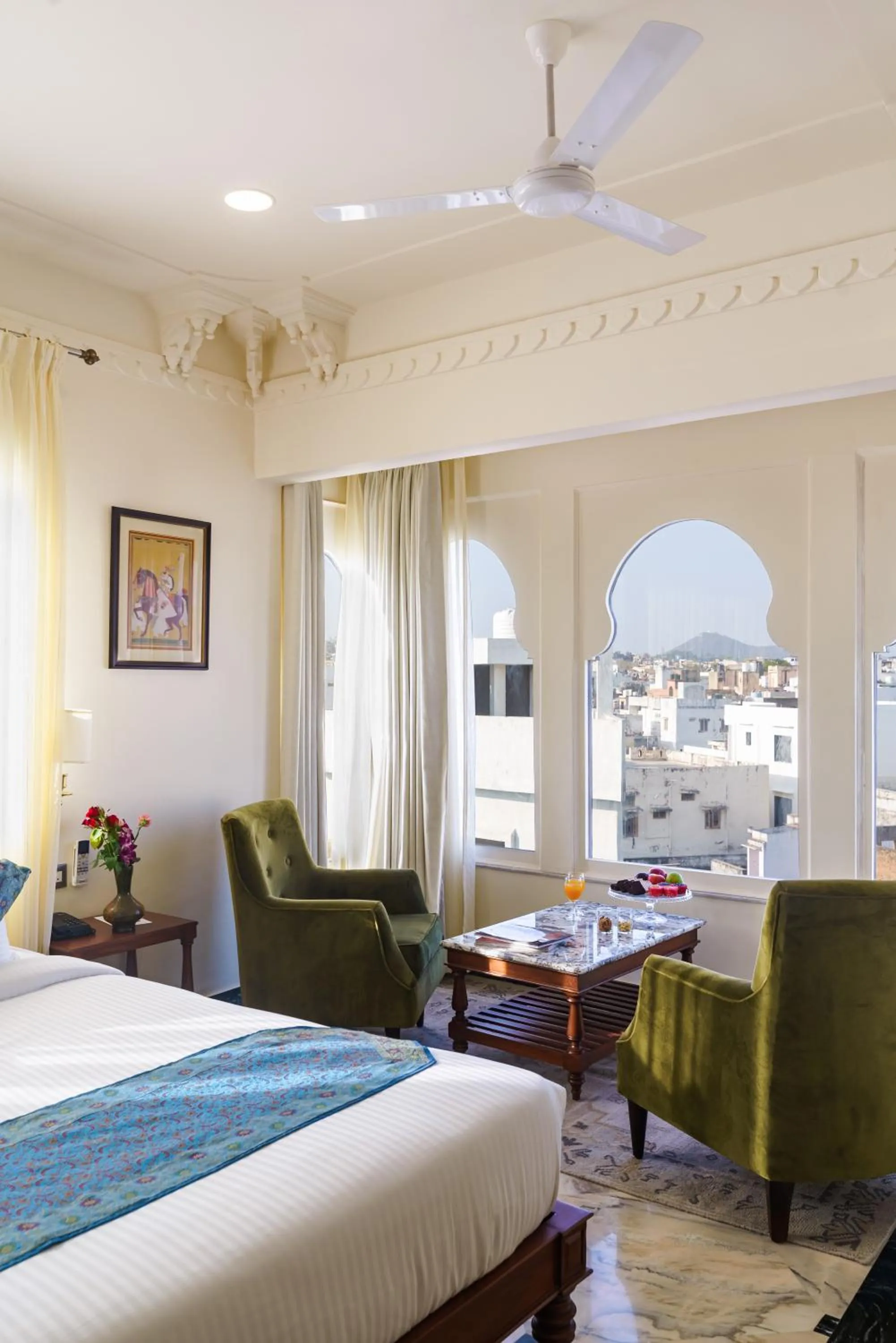 Bed in Chunda Haveli