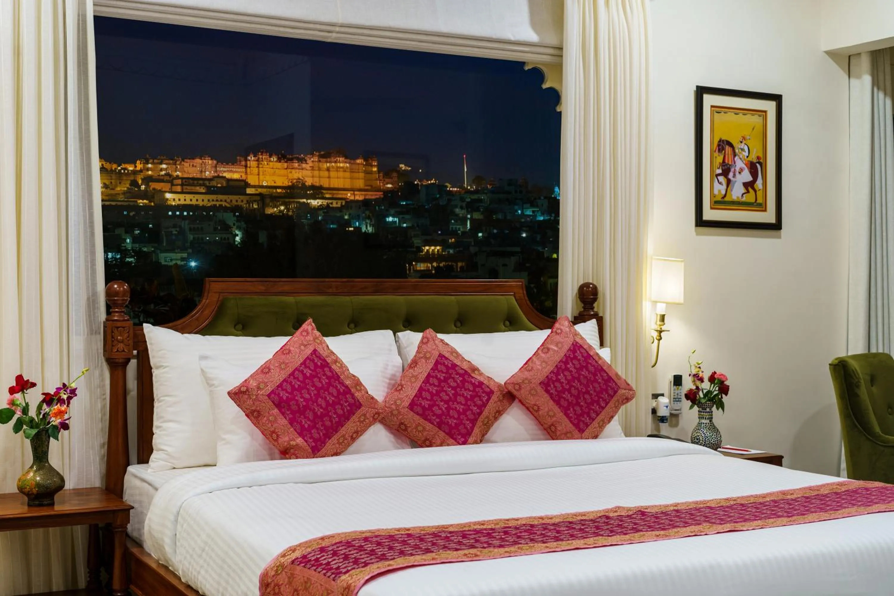 Bedroom, Bed in Chunda Haveli