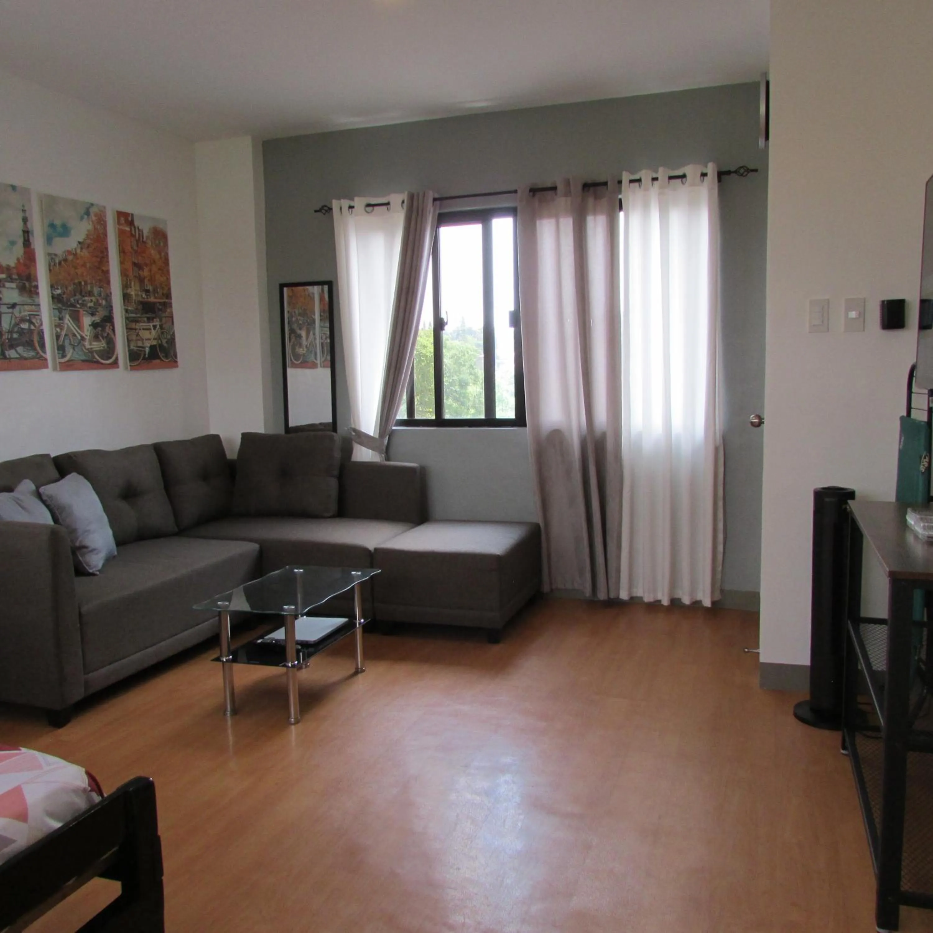 Bedroom in Casa Devino - Discover the Perfect Condo Getaway in Luxury, Netflix, Free Parking