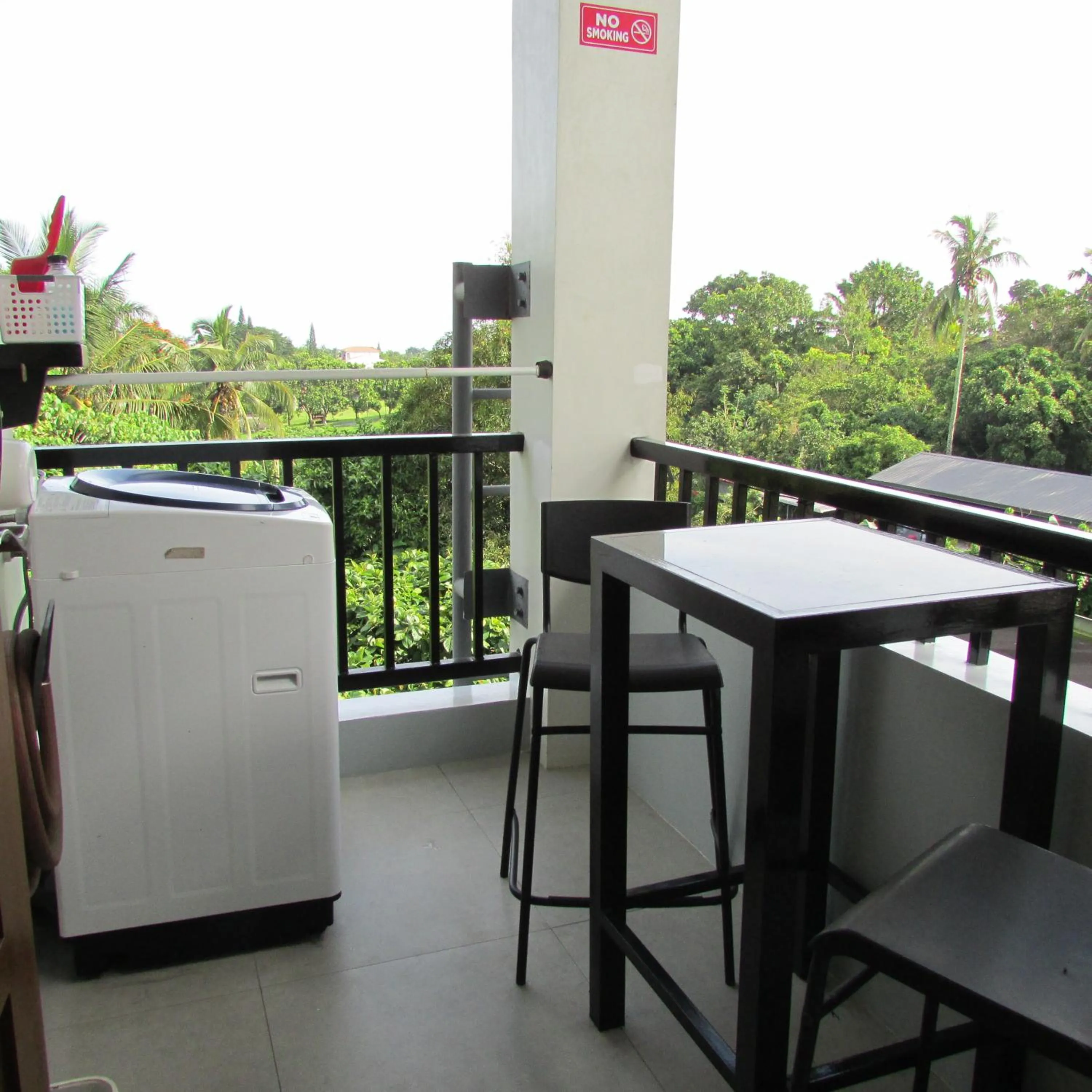 Balcony/Terrace in Casa Devino - Discover the Perfect Condo Getaway in Luxury, Netflix, Free Parking