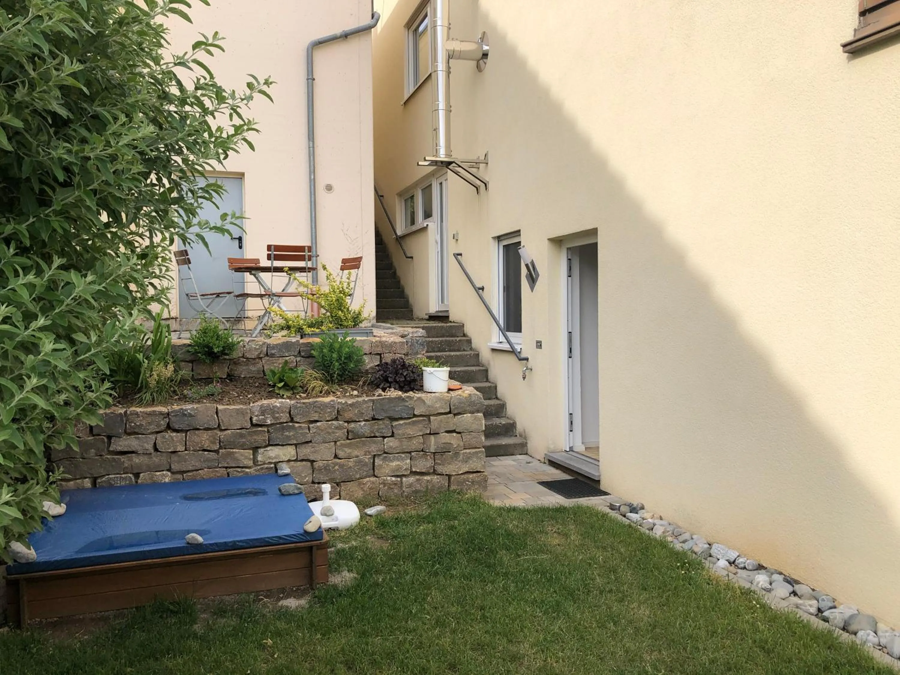 Für aktive Reisende mein Aparthotel Ochsenfurt mit Terrasse, ideal for long stay, relocation