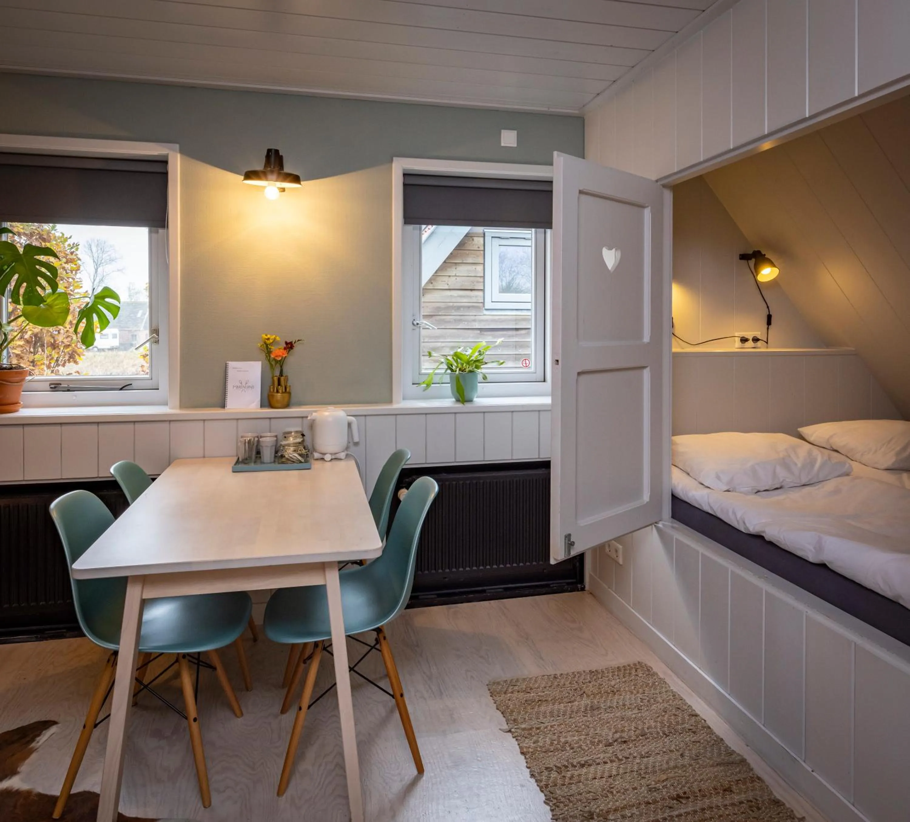 Bedroom, Bed in Hotel Marenland Winsum