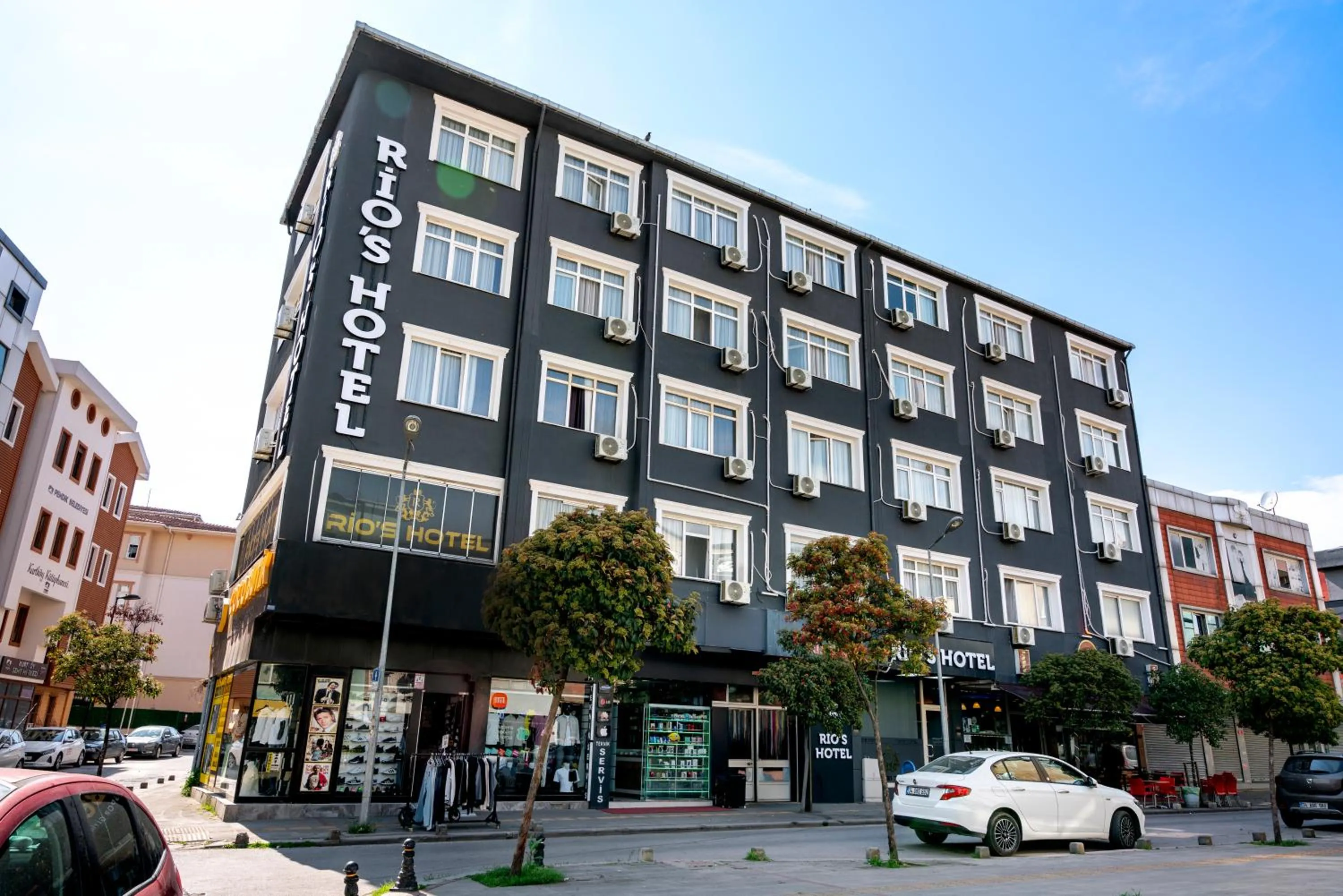 Rio's Hotel AİRPORT
