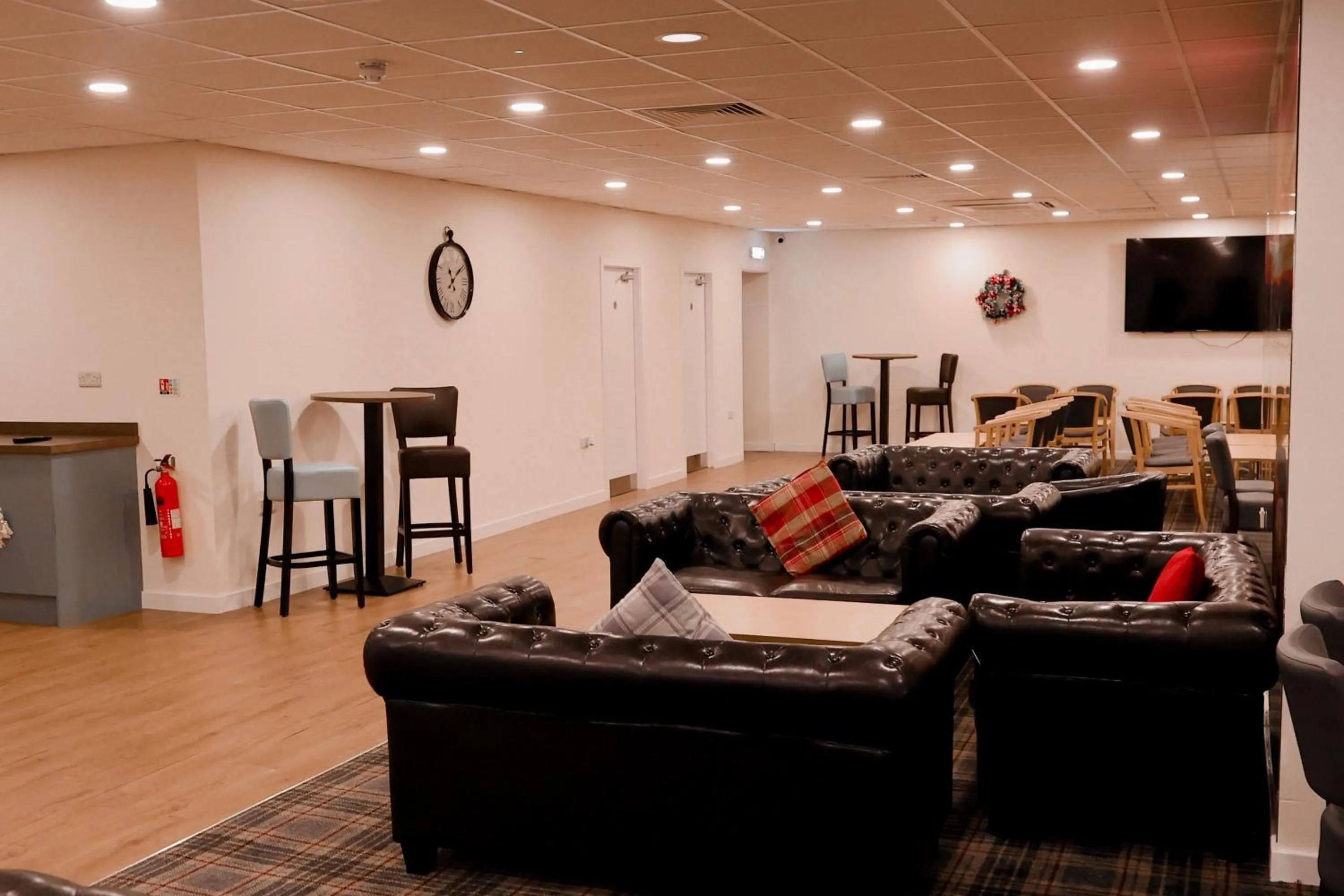 Lounge or bar in Britannia Hotel Aberdeen