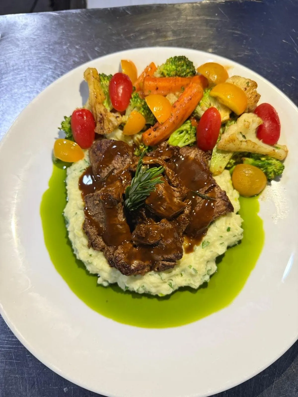 Restaurant/places to eat in Manta Sea View Himandhoo