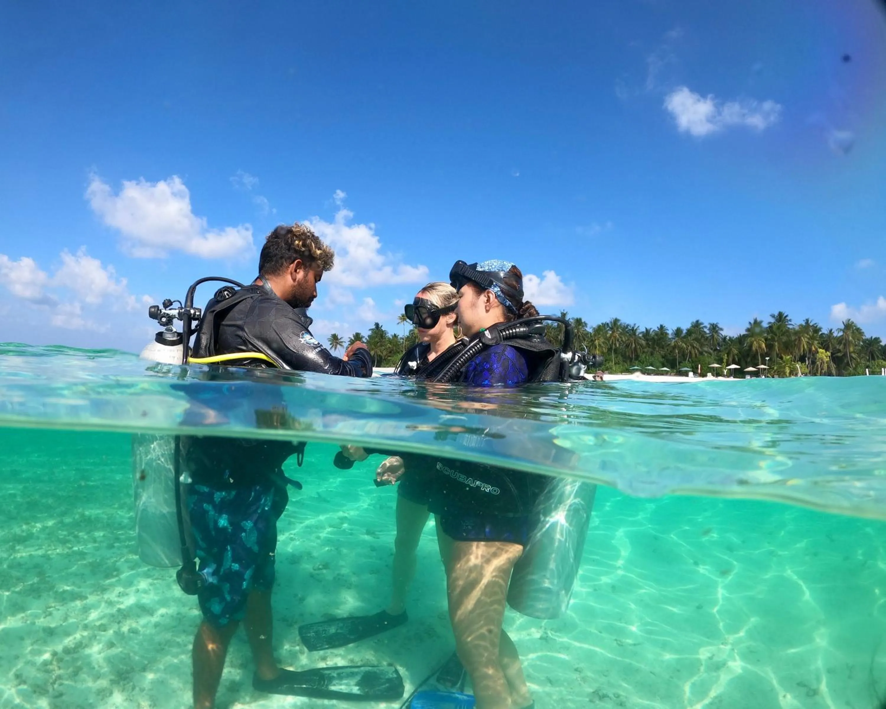 Day in Manta Sea View Himandhoo