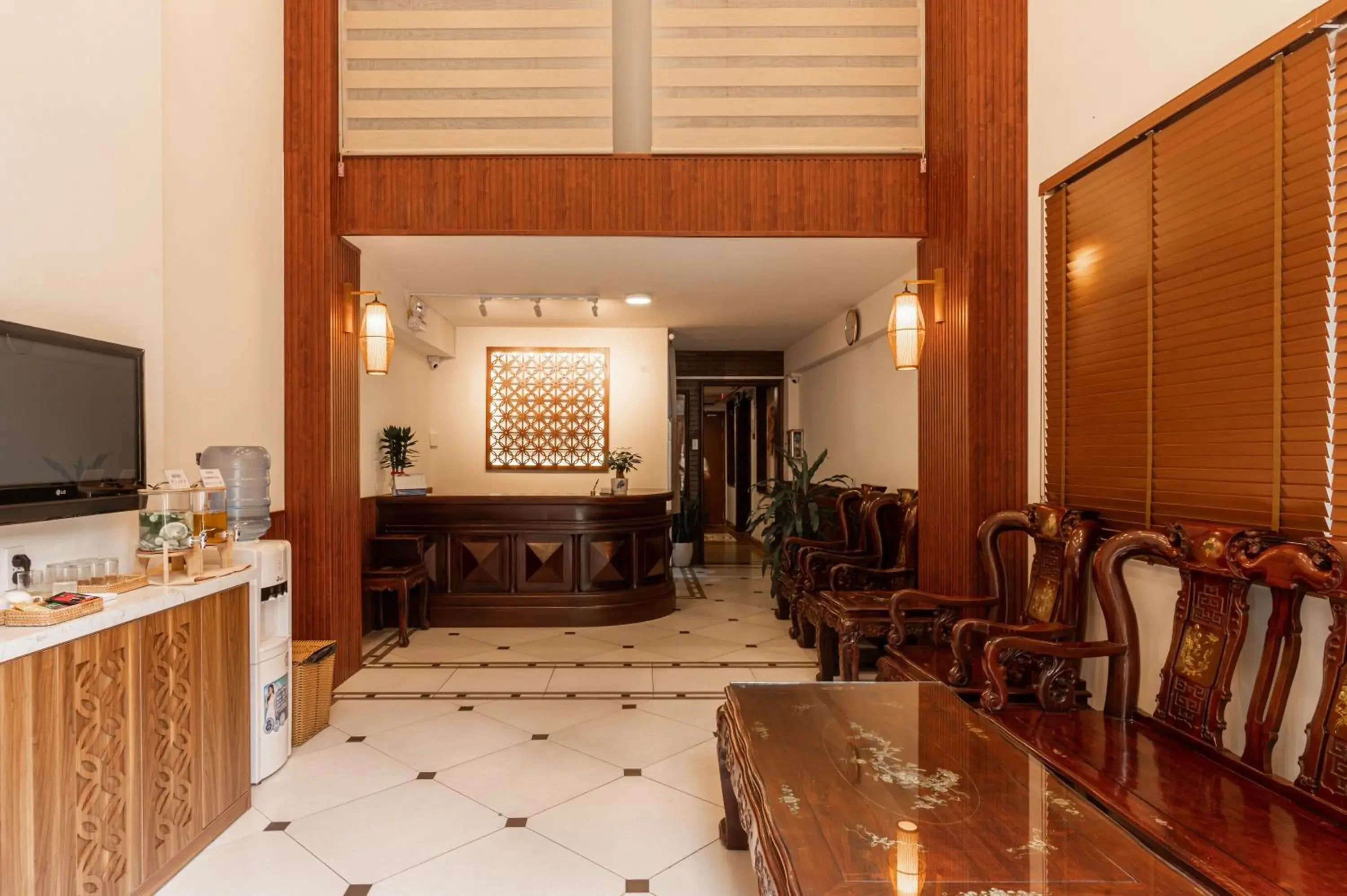 Lobby or reception in Lantern Hotel Lobby or reception in Lantern Hotel