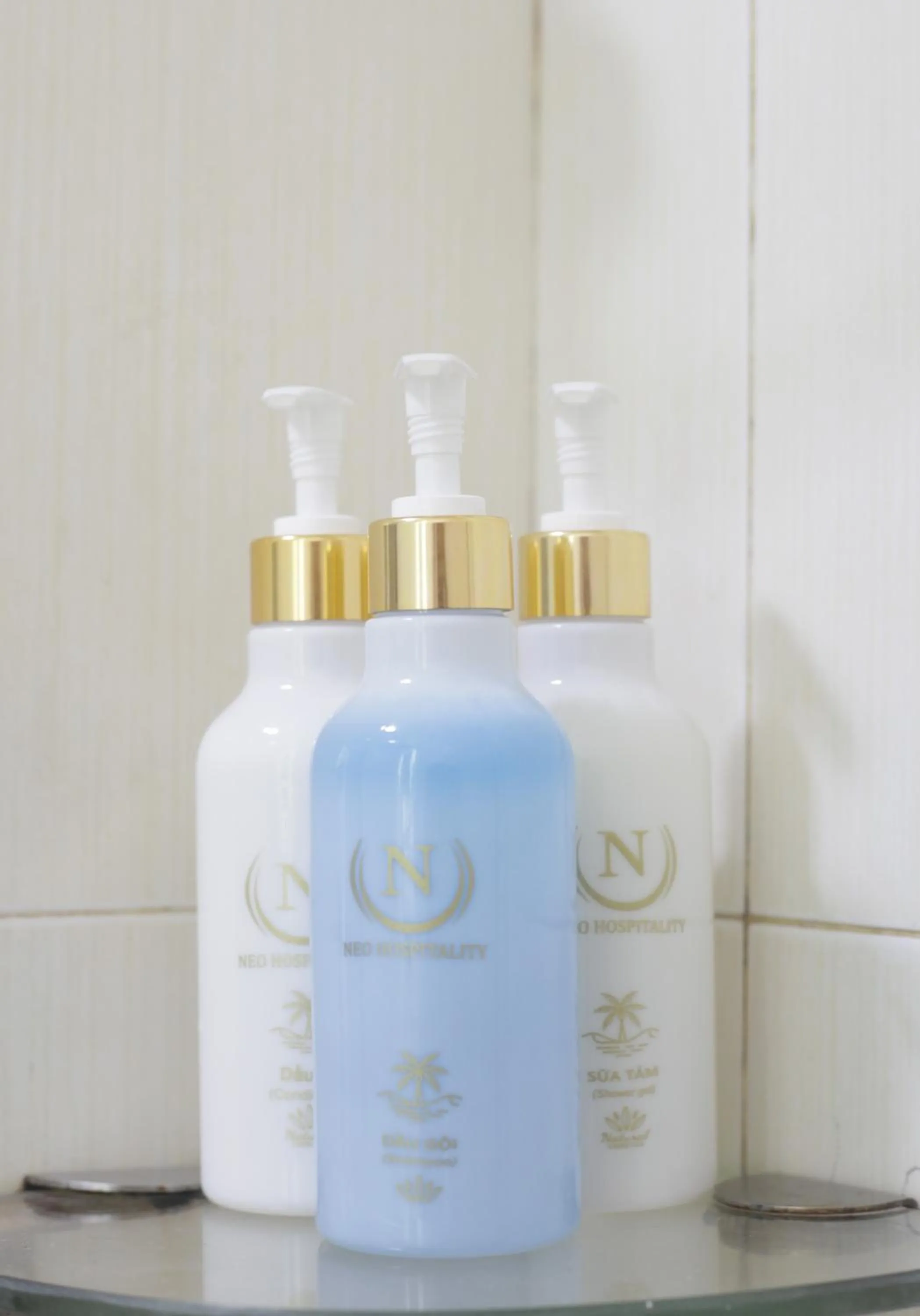 Shower in Lantern Hotel