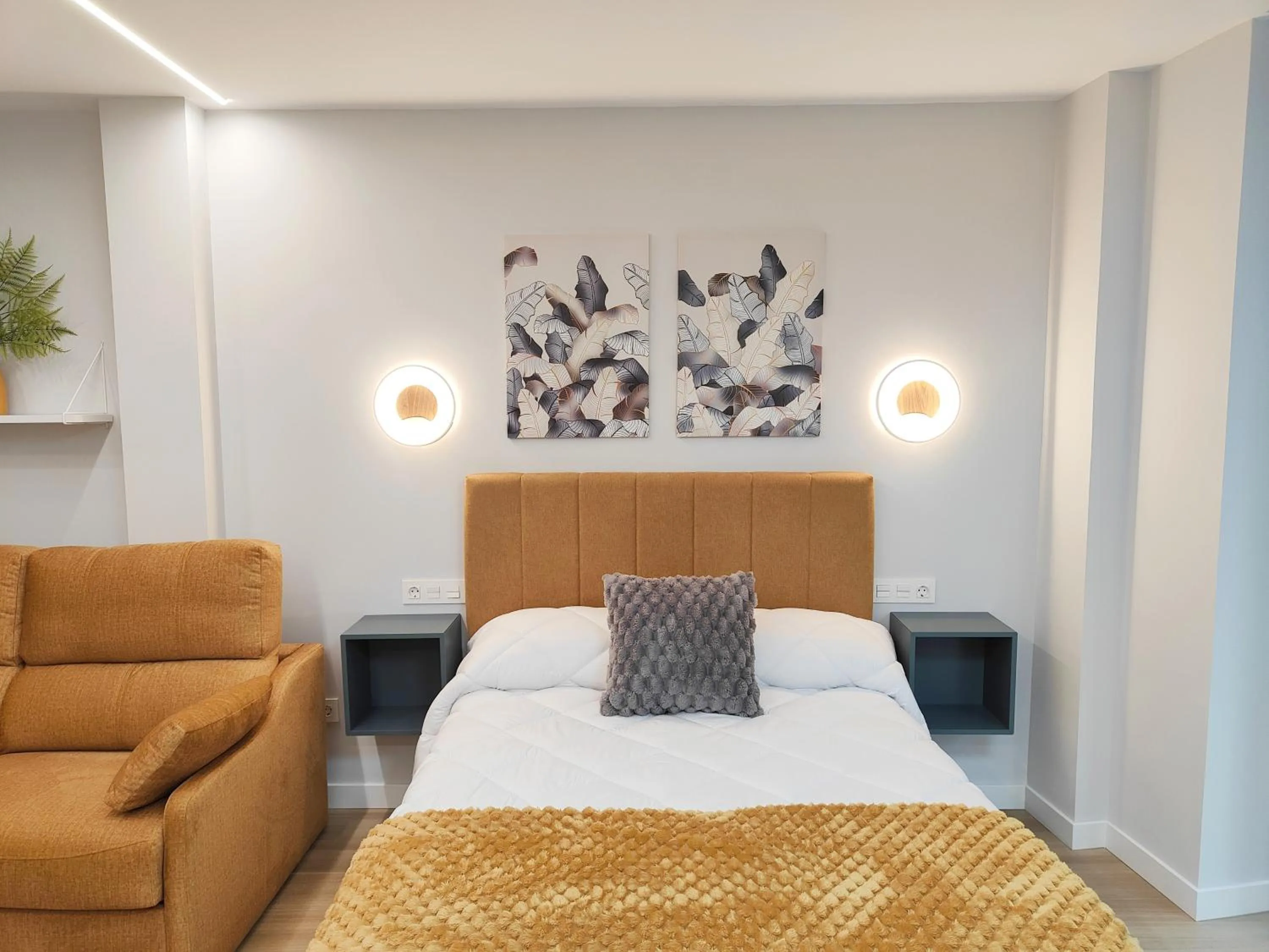 Bed in Apartamentos Centro Oviedo Caveda