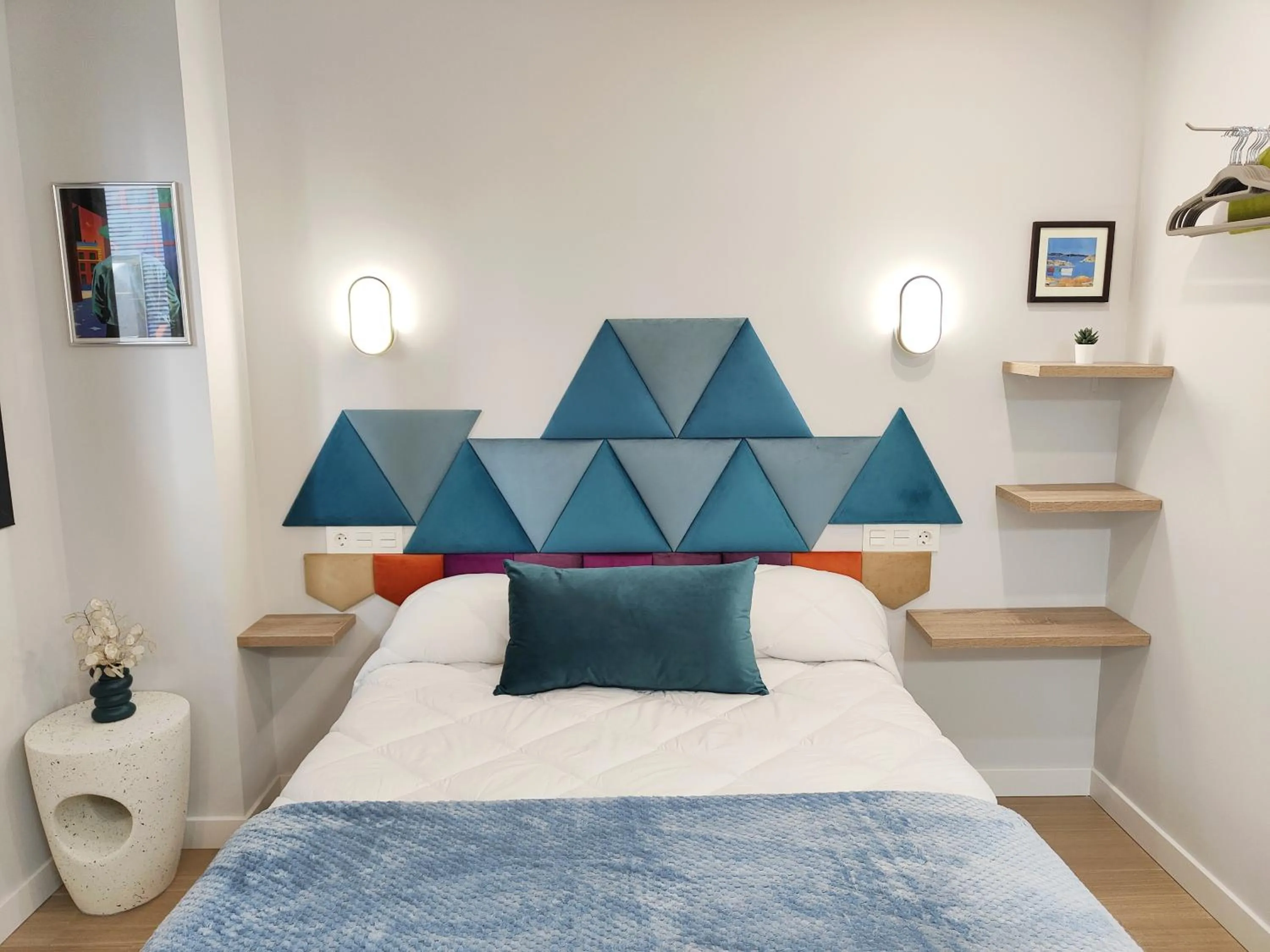 Bed in Apartamentos Centro Oviedo Caveda